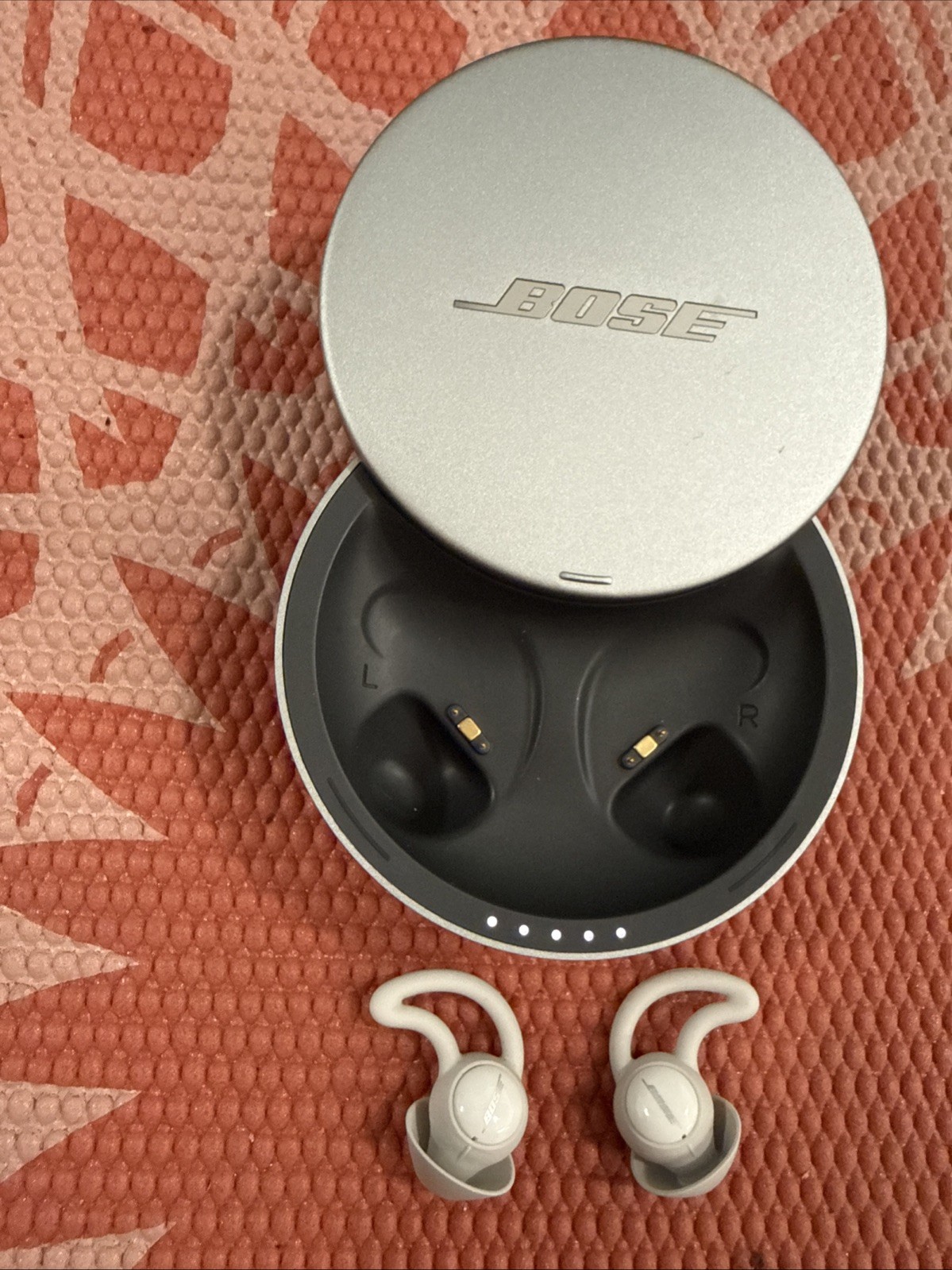 Bose Noise Masking Sleepbuds Wireless Earbuds White 424611 Untested