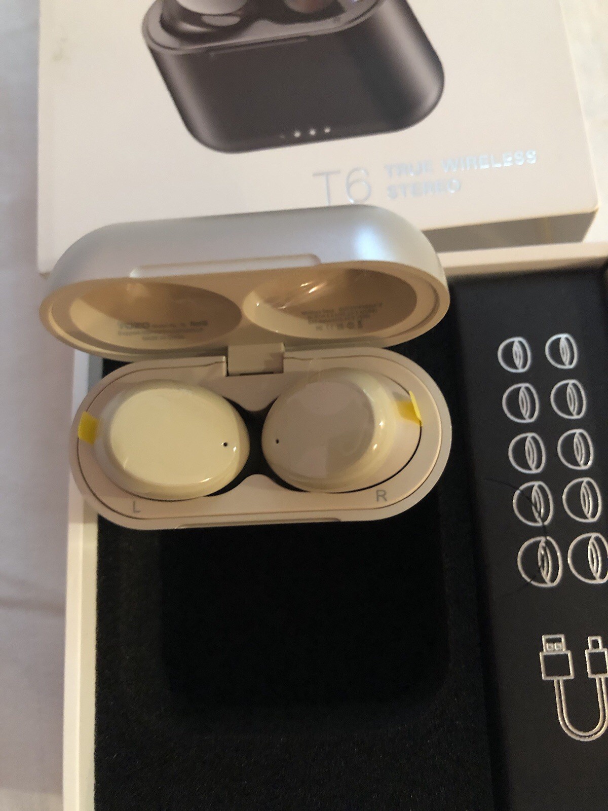 Tozo T6 Earbuds – Champagne *New in Box*
