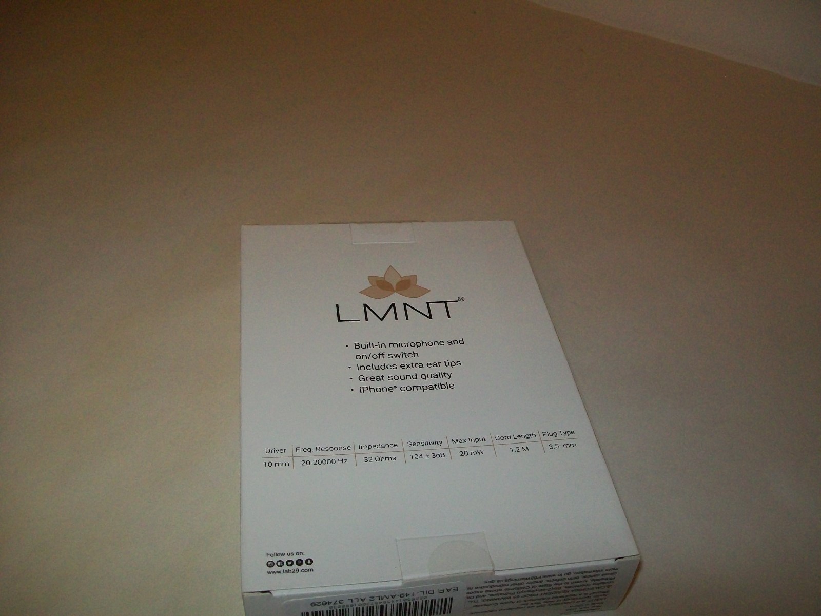 LMNT Stereo Earphones Noise Isolation With In-Line Microphone Black/Orange New