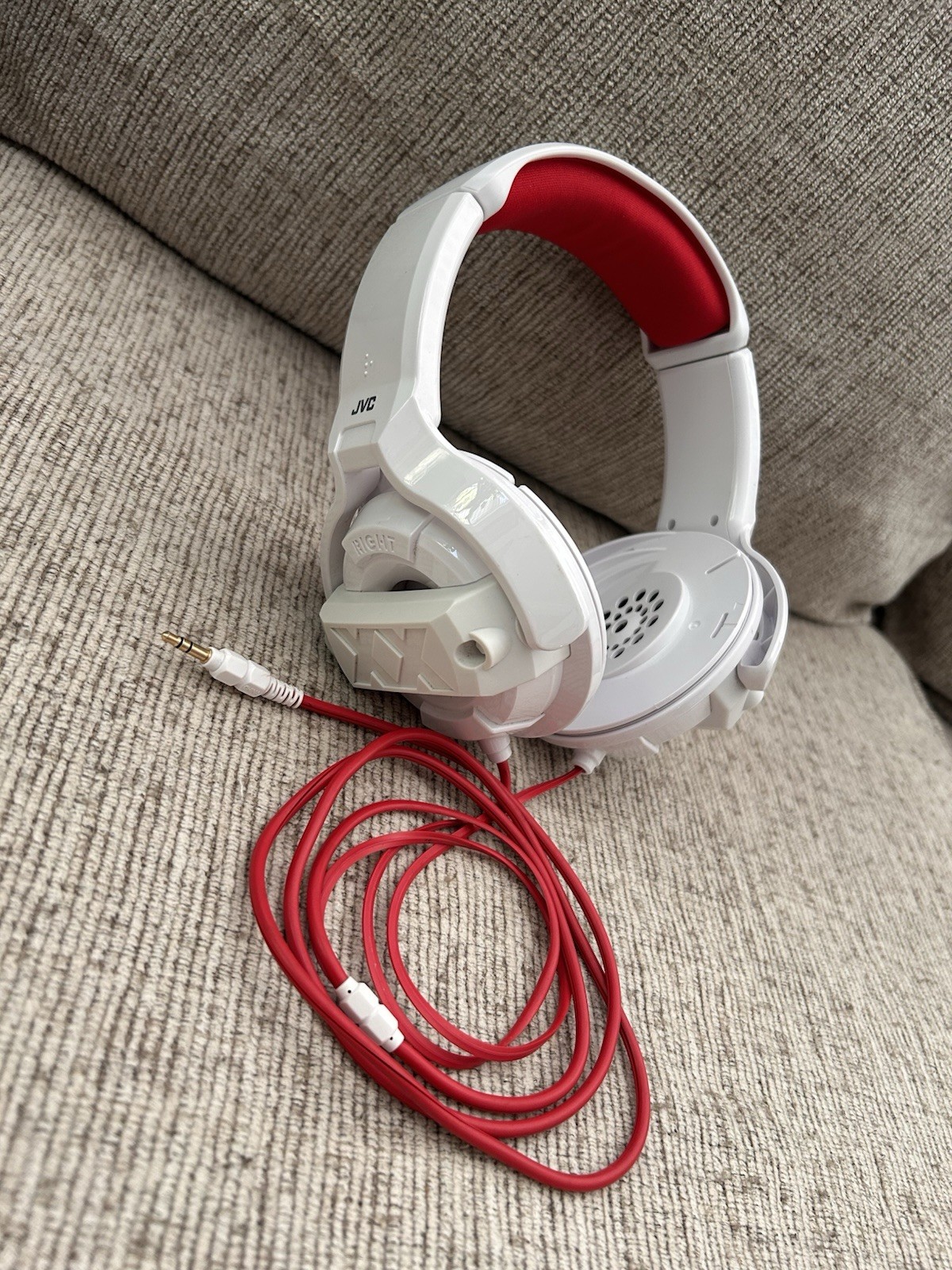JVC XX Xtreme Xplosives Bass Over Ear Wired Headphones White Red*See Description