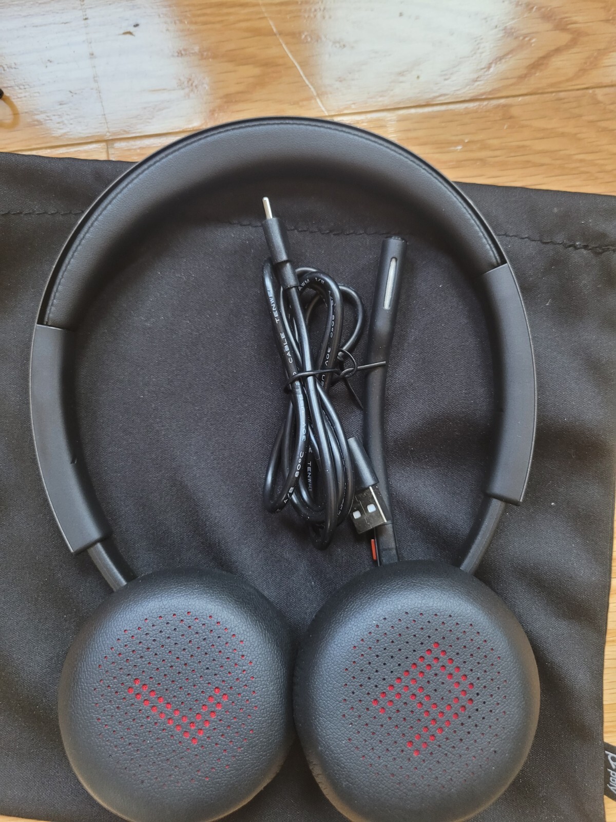 Poly Plantronics Voyager 4320 UC Wireless Headset – Bluetooth