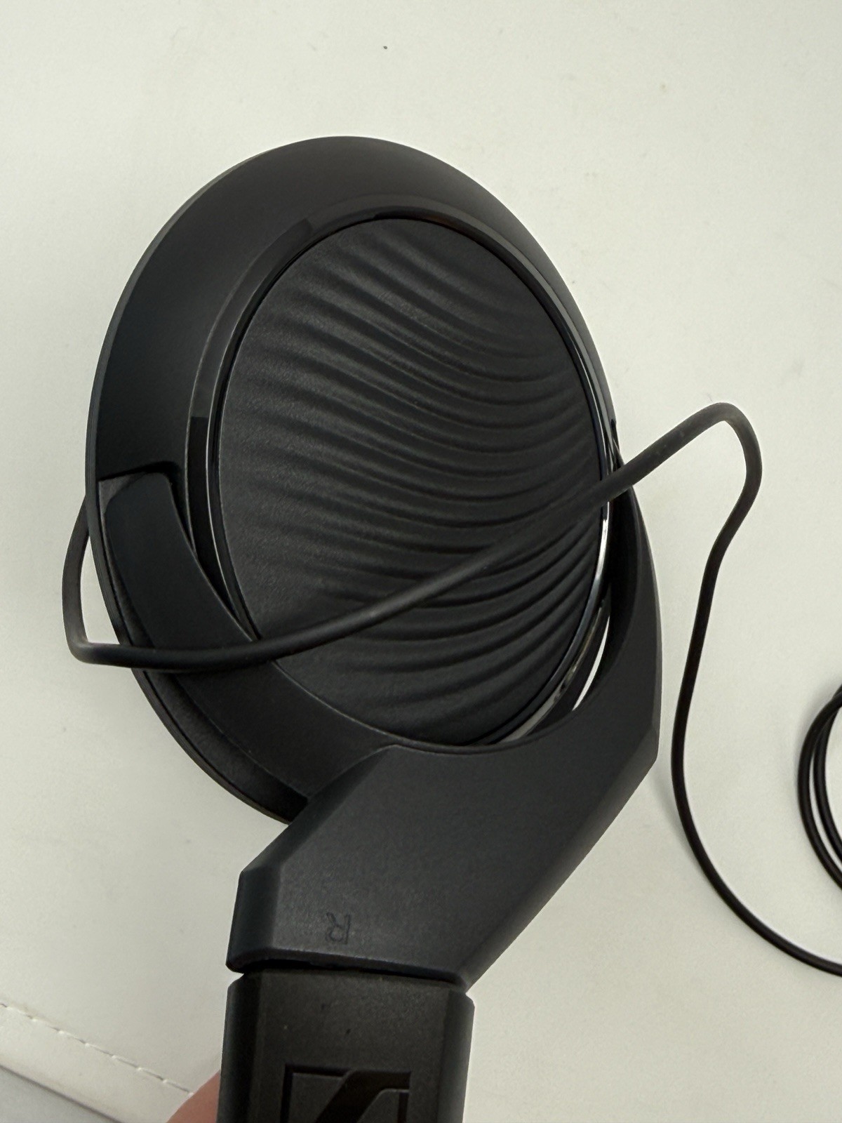 Sennheiser HD 200 PRO Over-Ear Monitoring Headphones w/ Original Box