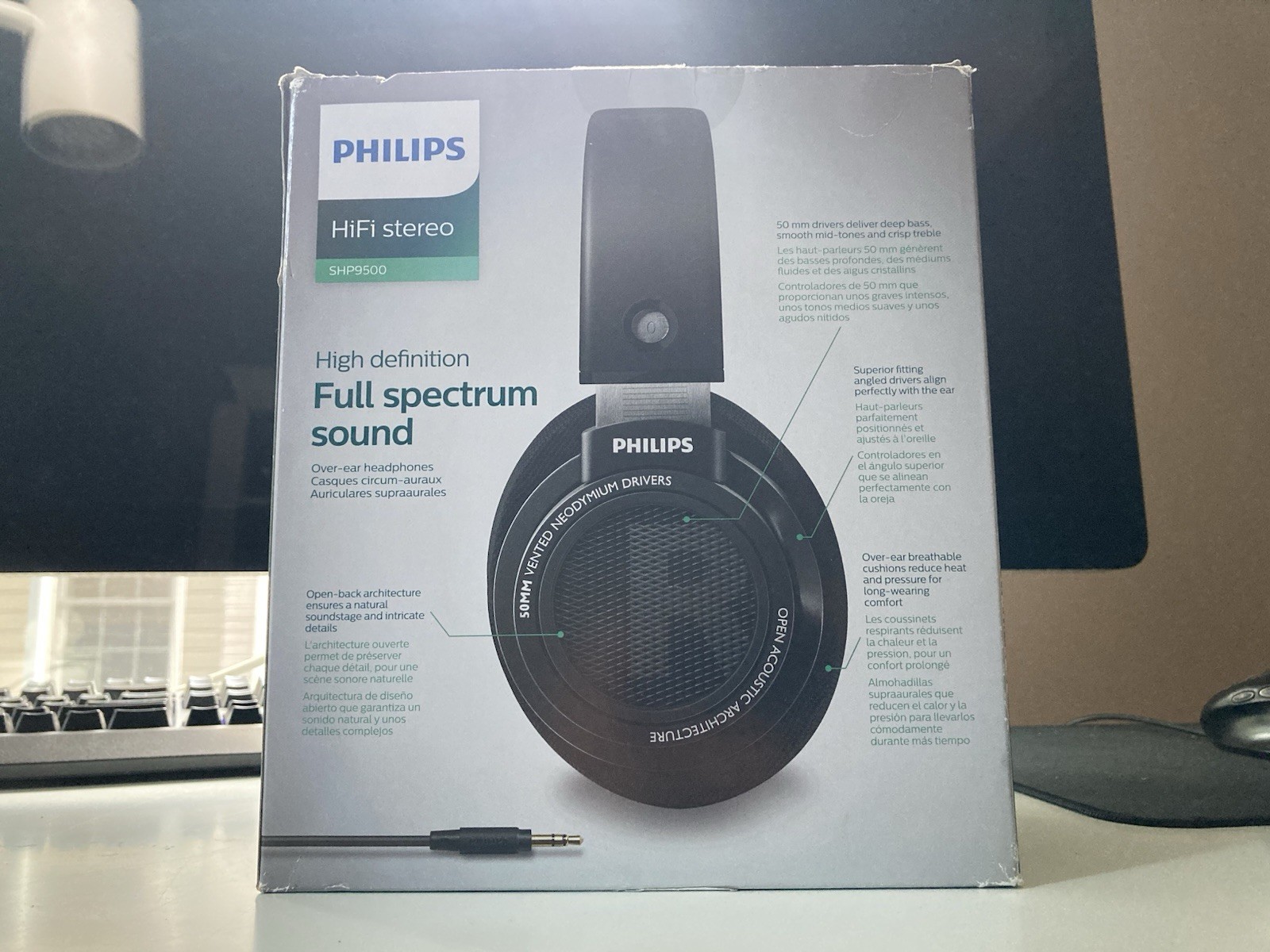 Philips SHP9500 Black HiFi Stereo Over-Ear Wired Headphones