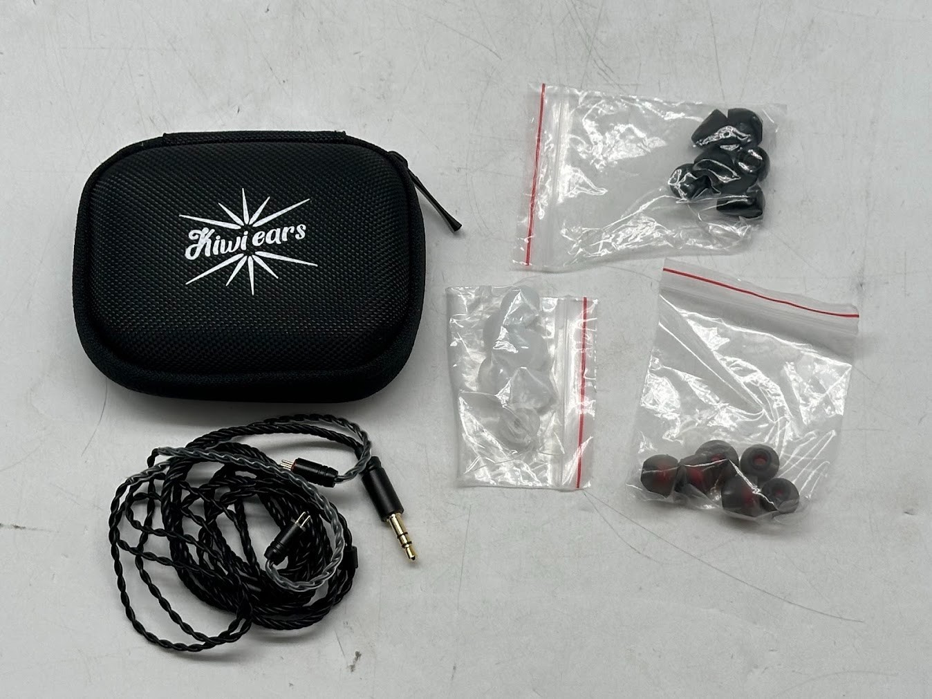 Linsoul Kiwi Ears Forteza in Ear Monitor, 1BA + 2DD – Blue