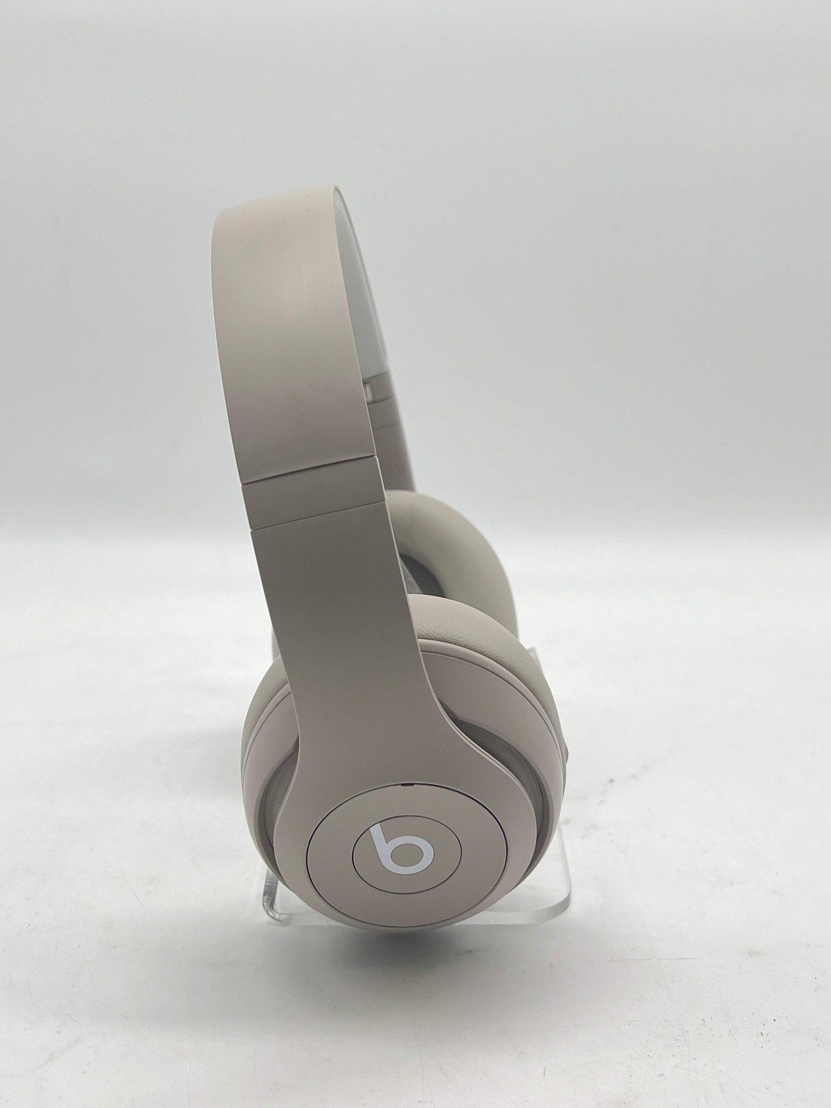 Beats Studio Pro Wireless Headphones – Sandstone MQTR3LL/A