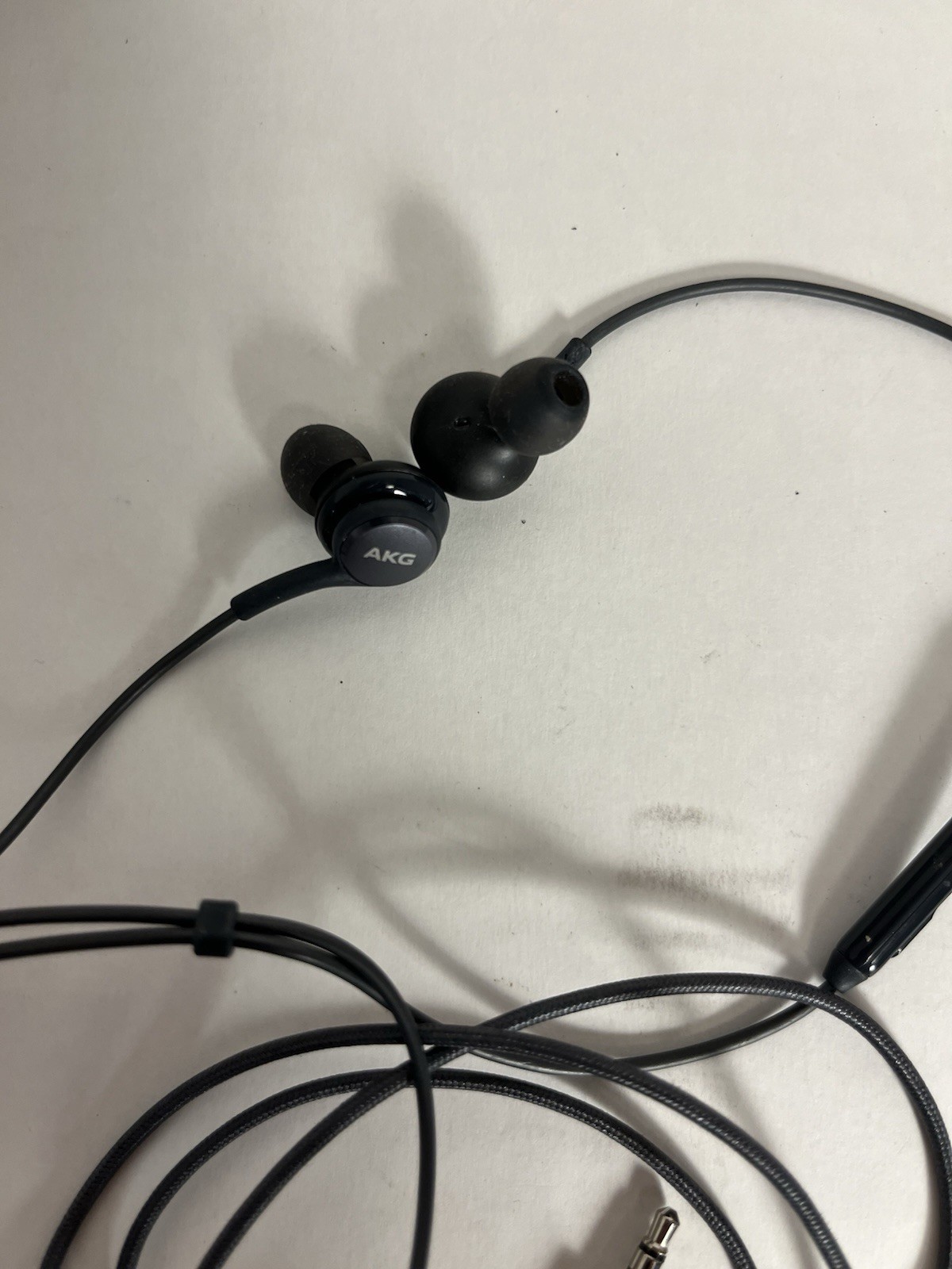Genuine Samsung AKG 3.5mm In-Ear Headphones Earphones with Mic – Black