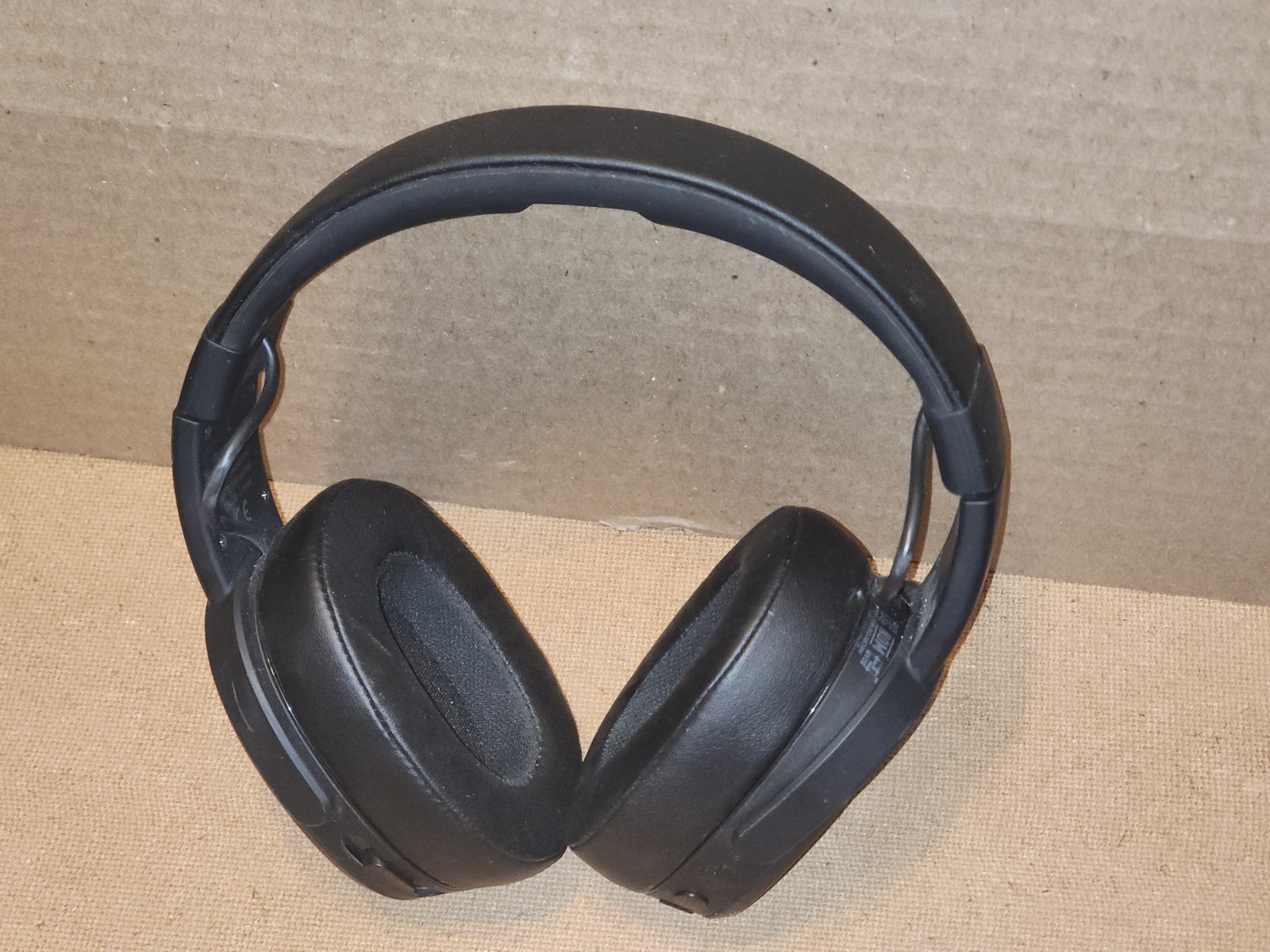 Skullcandy Crusher Wireless Headphones Over-Ear Bluetooth Foldable S6CRW – Black