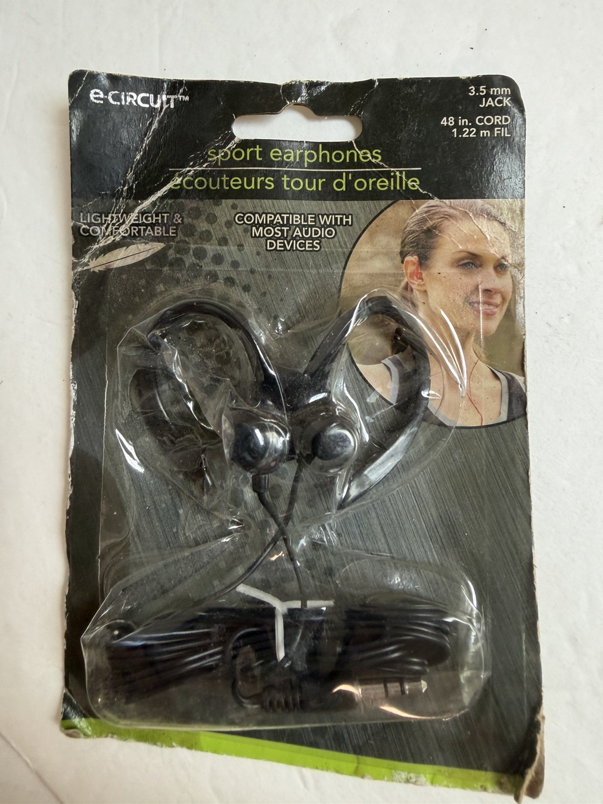 Sport Earphones 3.5mm Wired Headphones New Open Box Damaged Packaging