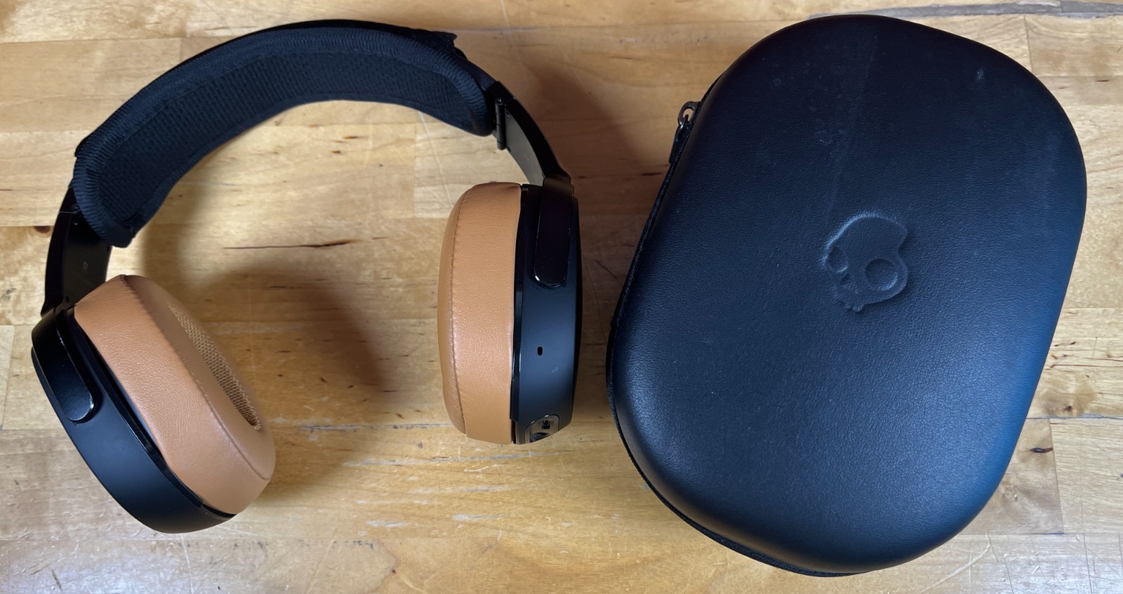 Skullcandy Crusher VRA 360 Wireless Over-Ear Headphones Black/Tan Ltd Edition