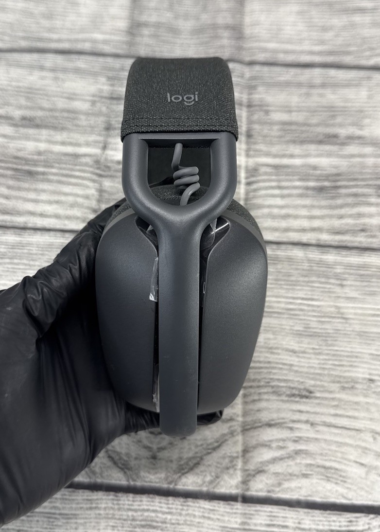 Logitech Zone Vibe 100 Lightweight, Wireless, Noise Canceling Over-Ear Headphone