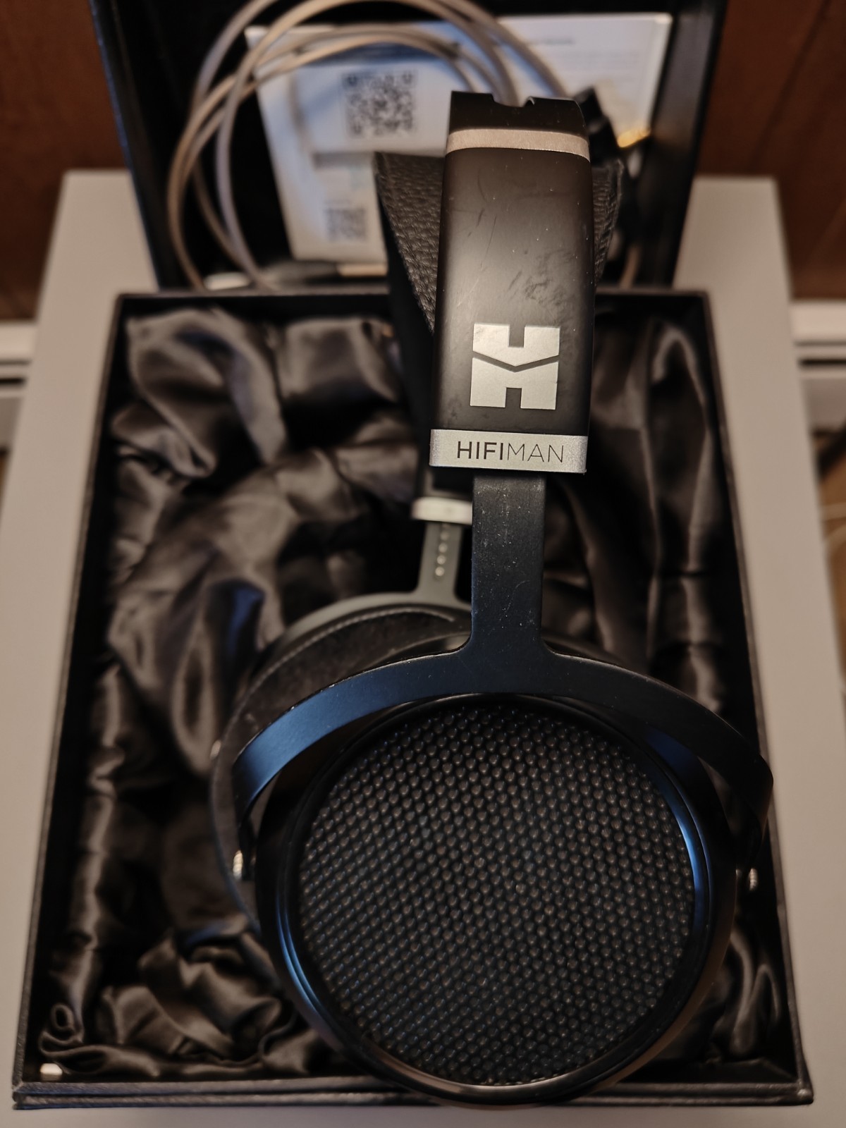 HIFIMAN HE6SE Over the Head Headphones – Black