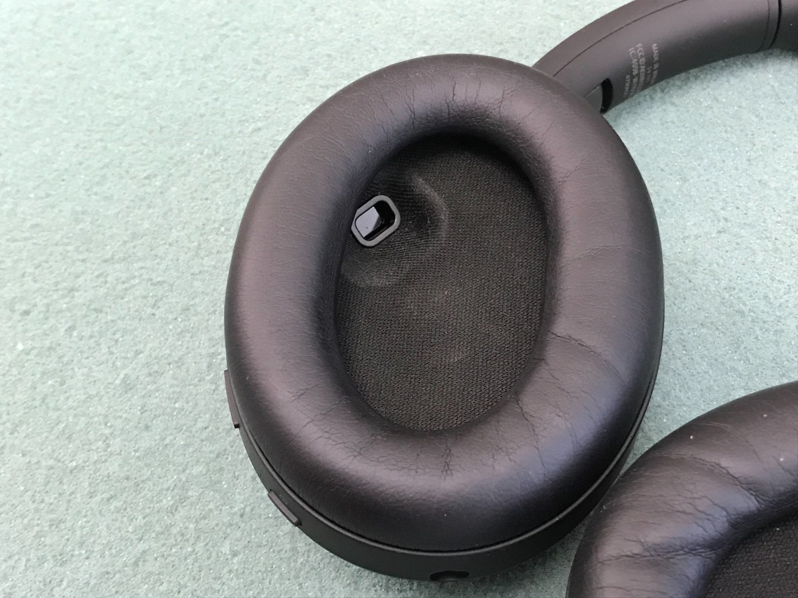 Sony WH-1000XM4 Wireless Headphones Black *AS IS / FOR PARTS / Read* – O535