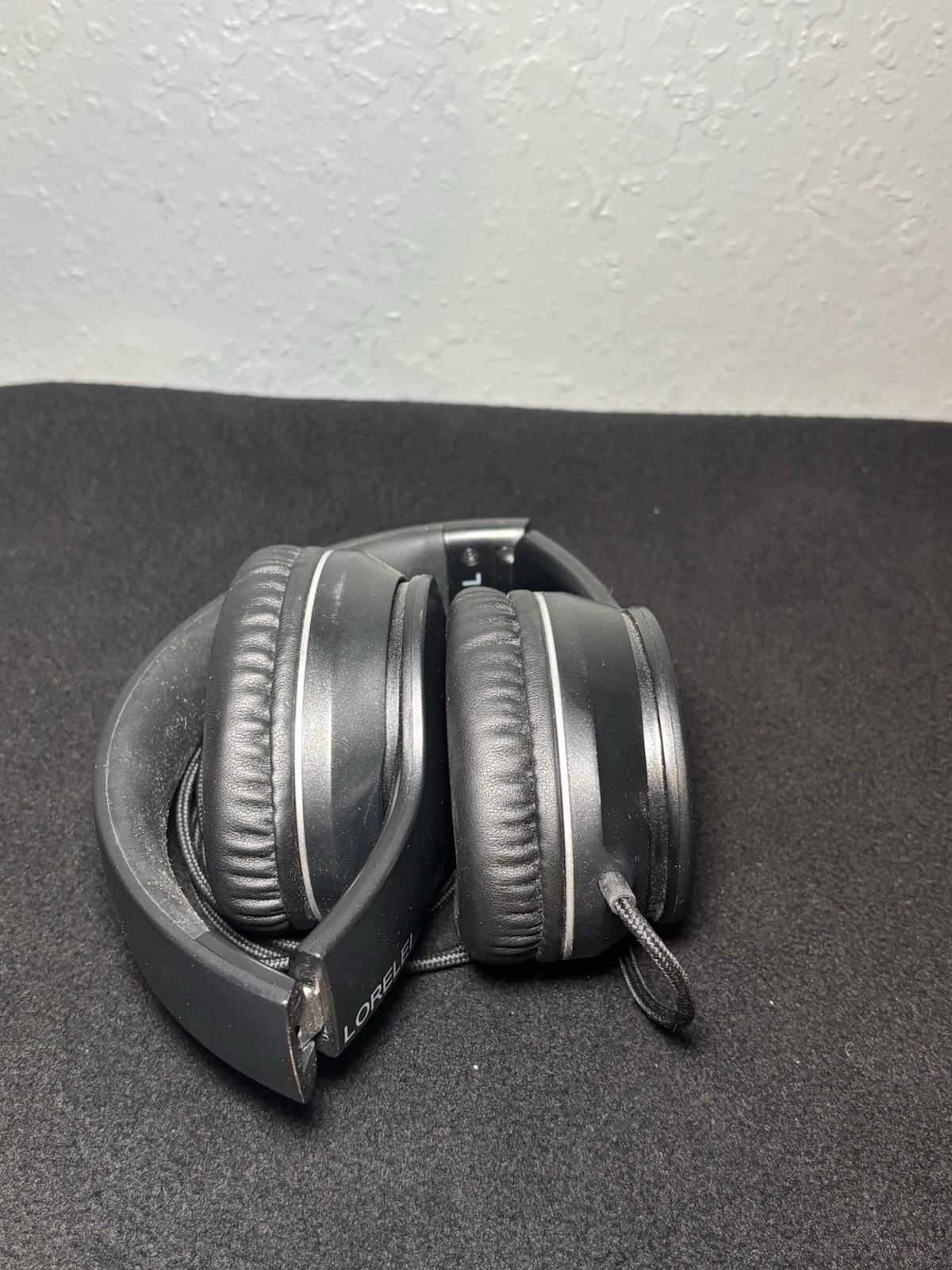 Lorelei X6 Over-Ear Wired Black Headphones Foldable Design Tangle Free Cable