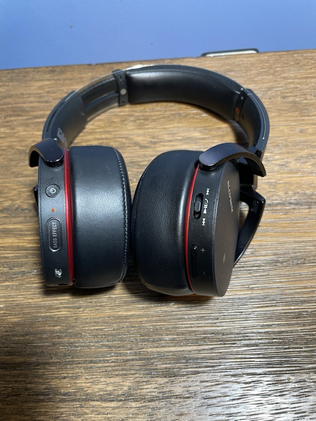 Sony MDR-XB950B1 Extra Bass Wireless Bluetooth Headphones Black/Red Works