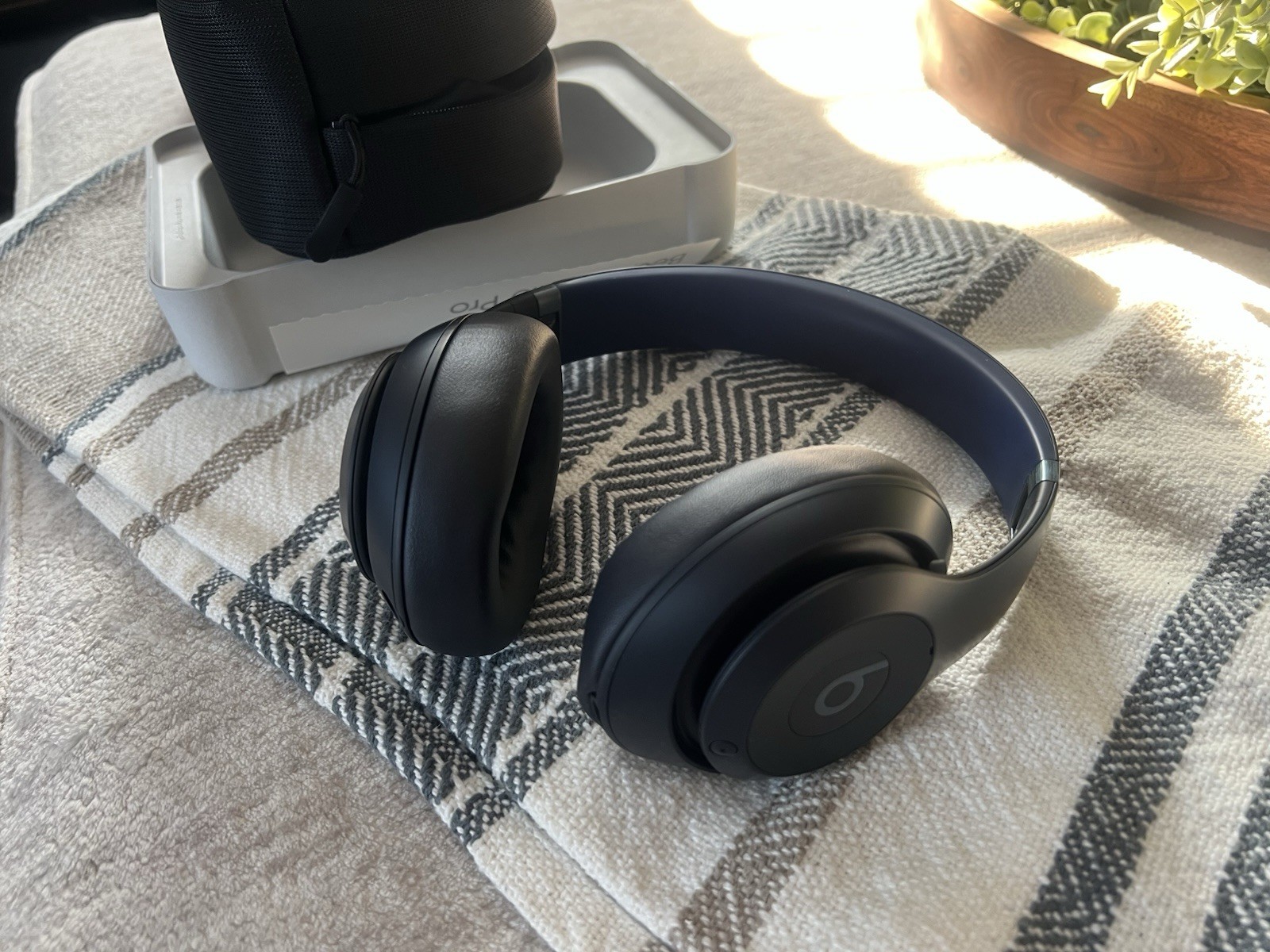 Beats Studio Pro Wireless Navy Blue Over Ear Headphones – Open Box