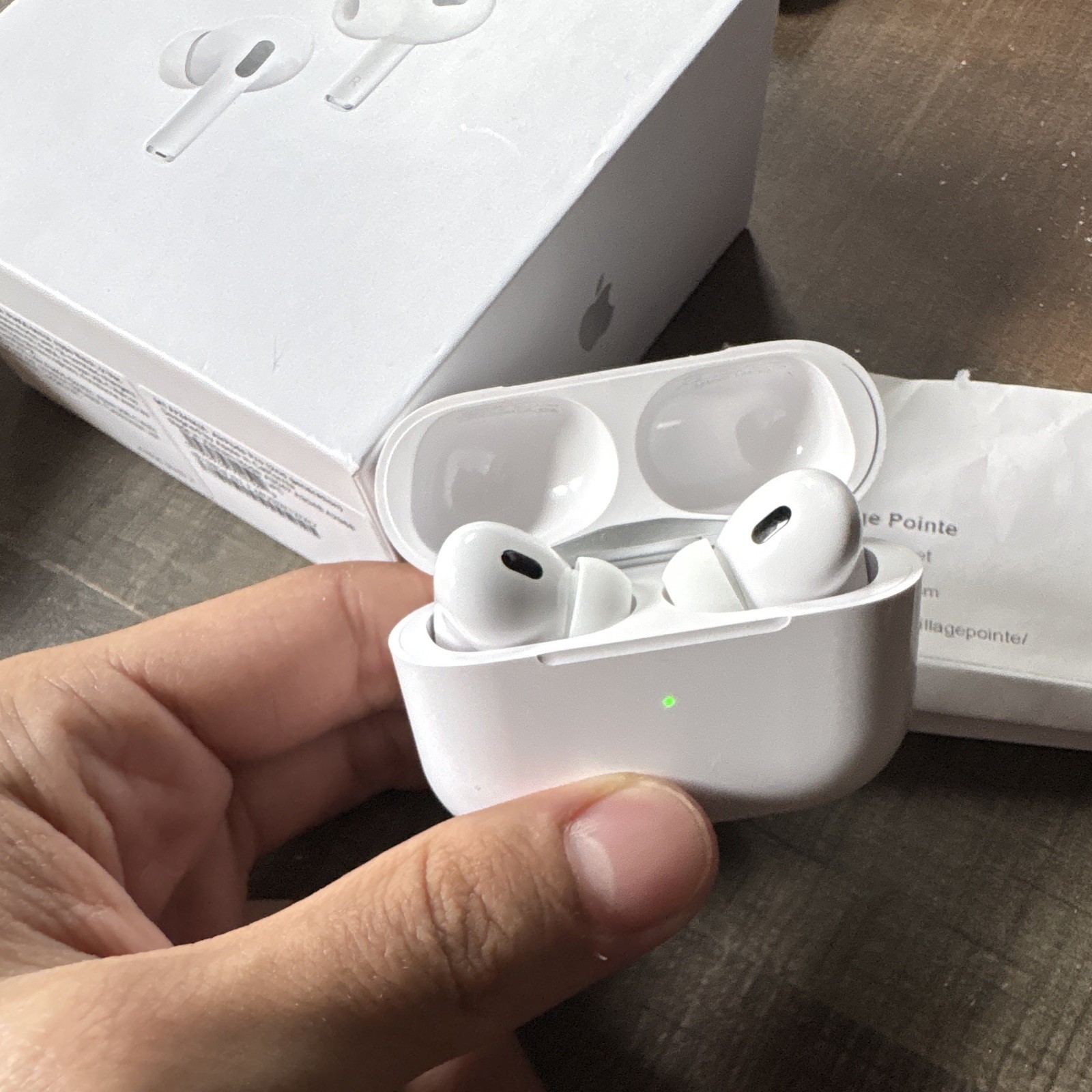 Apple AirPods Pro 2nd Gen White ANC In-Ear Bluetooth, MagSafe USB-C Case