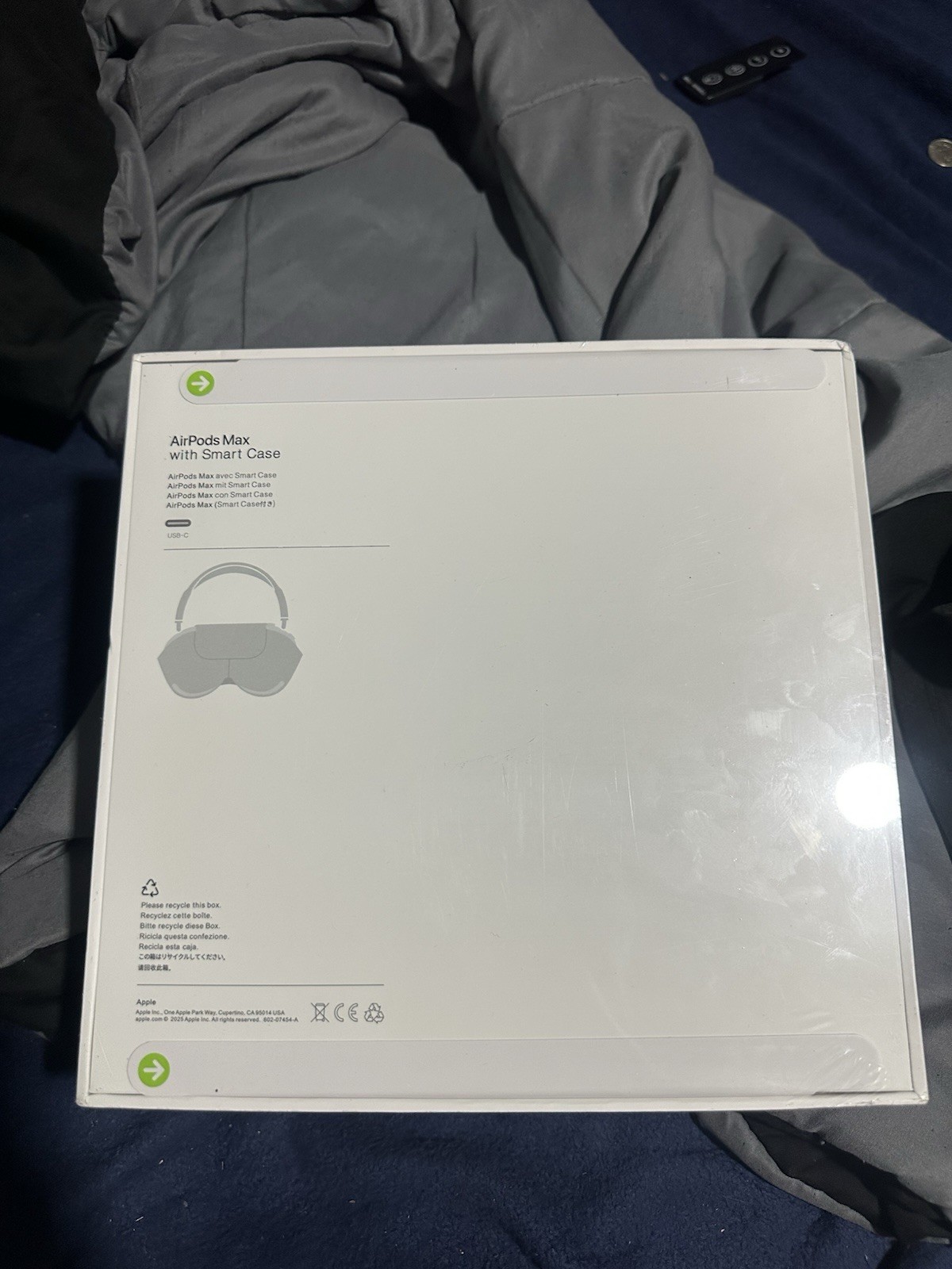 Apple AirPods Max w/ Smart Case Black Over-Ear Bluetooth Headphones USB-C