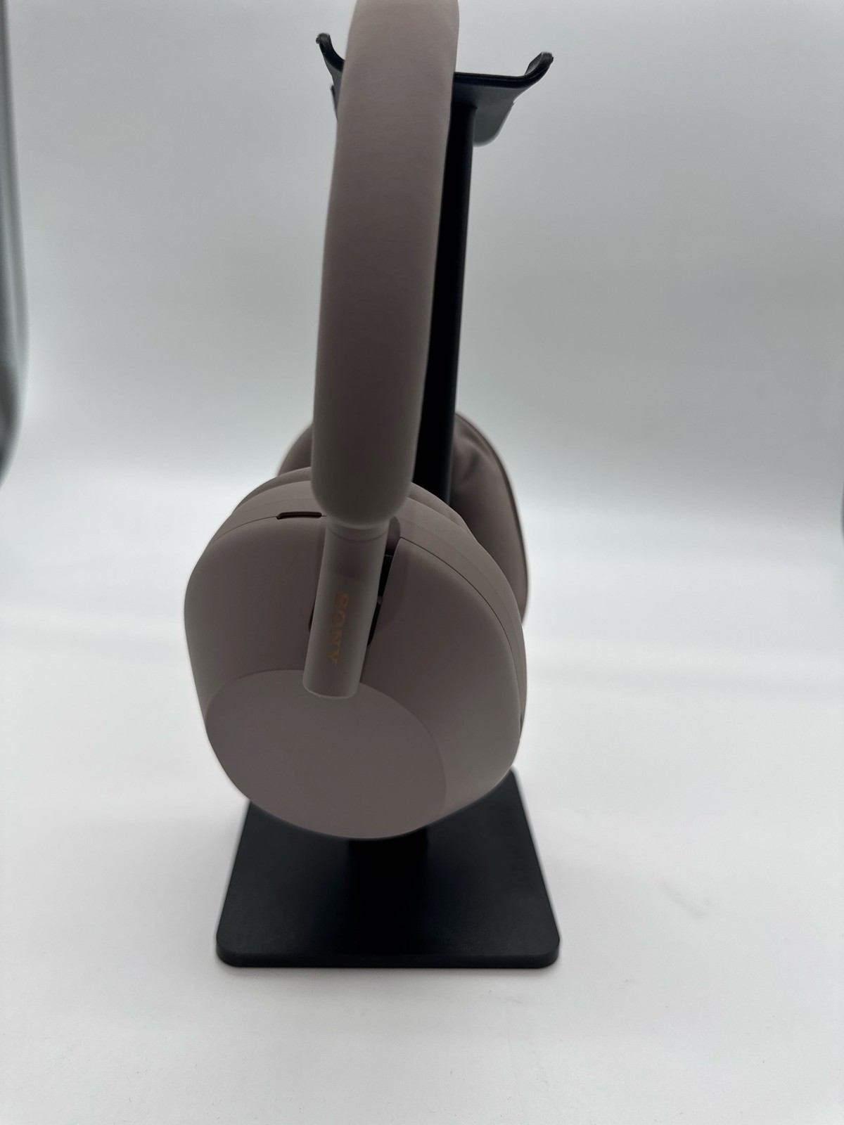 (BROKEN) Sony WH-1000XM5 Noise Canceling Wireless Headphones 30-Hour Battery