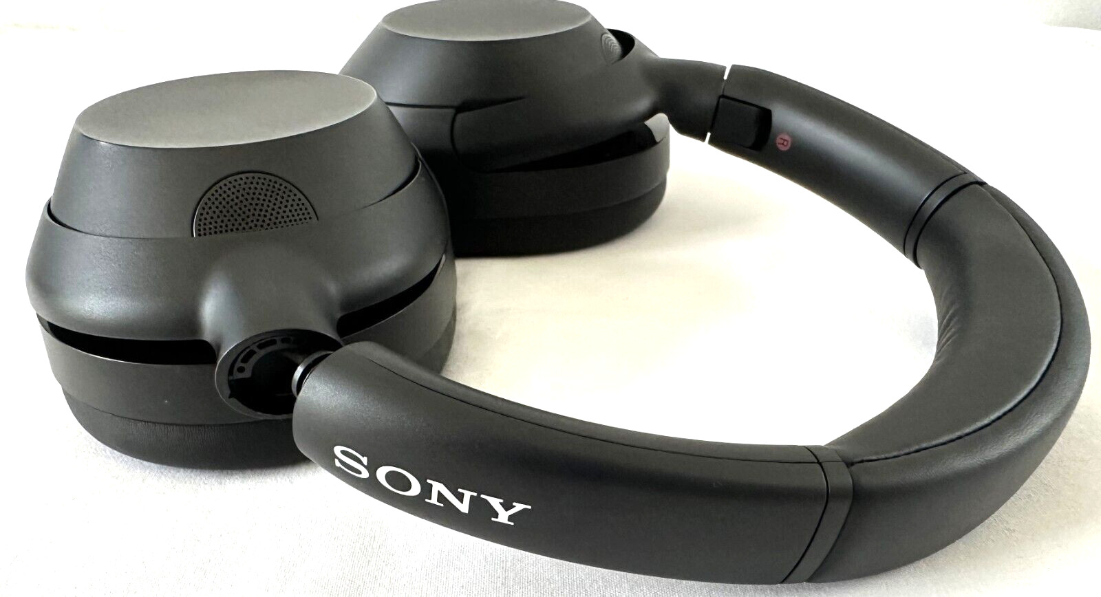 Sony ULT WEAR 900N Wireless Noise Canceling Headphones Black Broken left side1.3