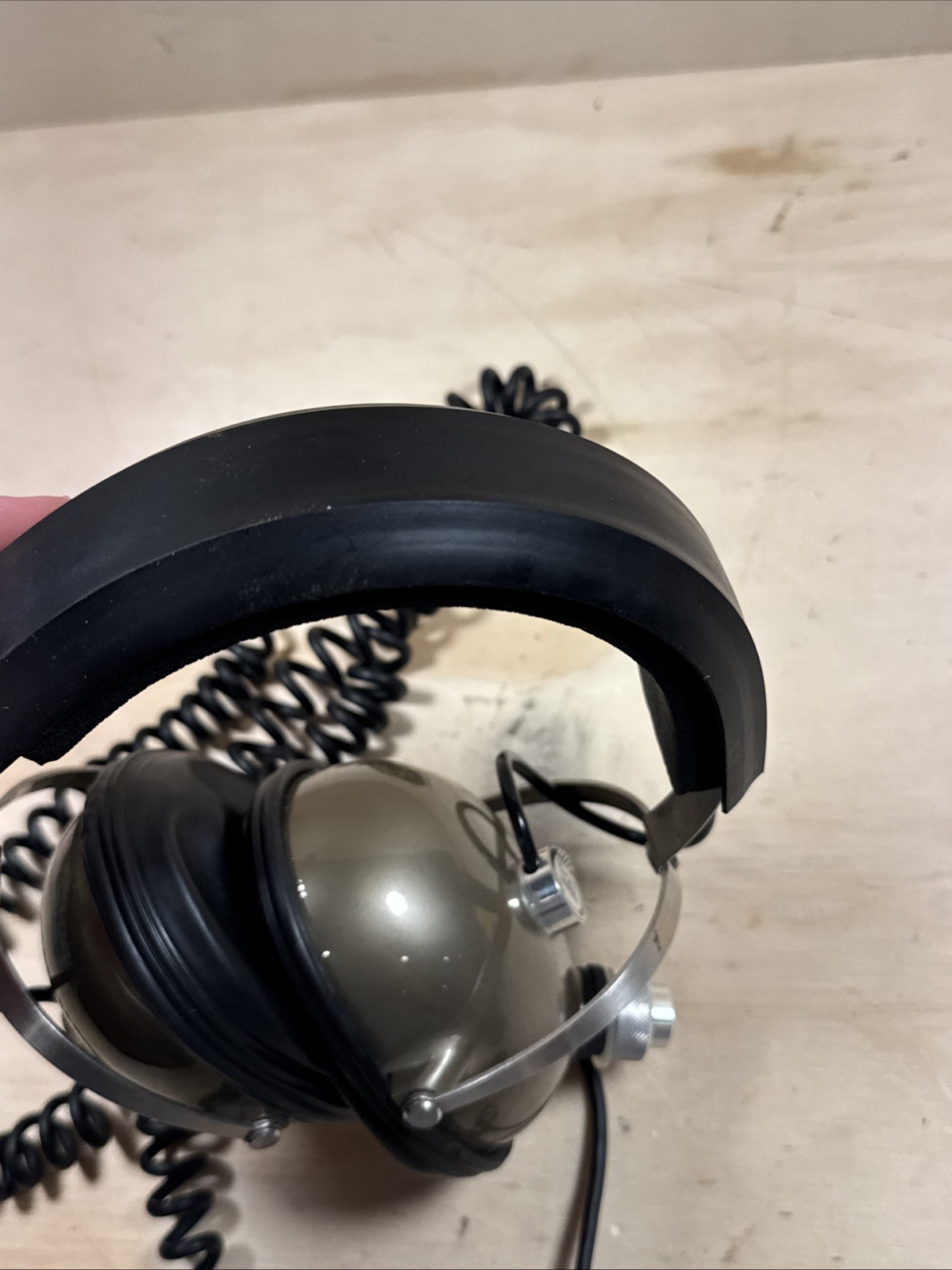 Koss PRO4A Headband Headphones – Beige Studio quality headphones Tested