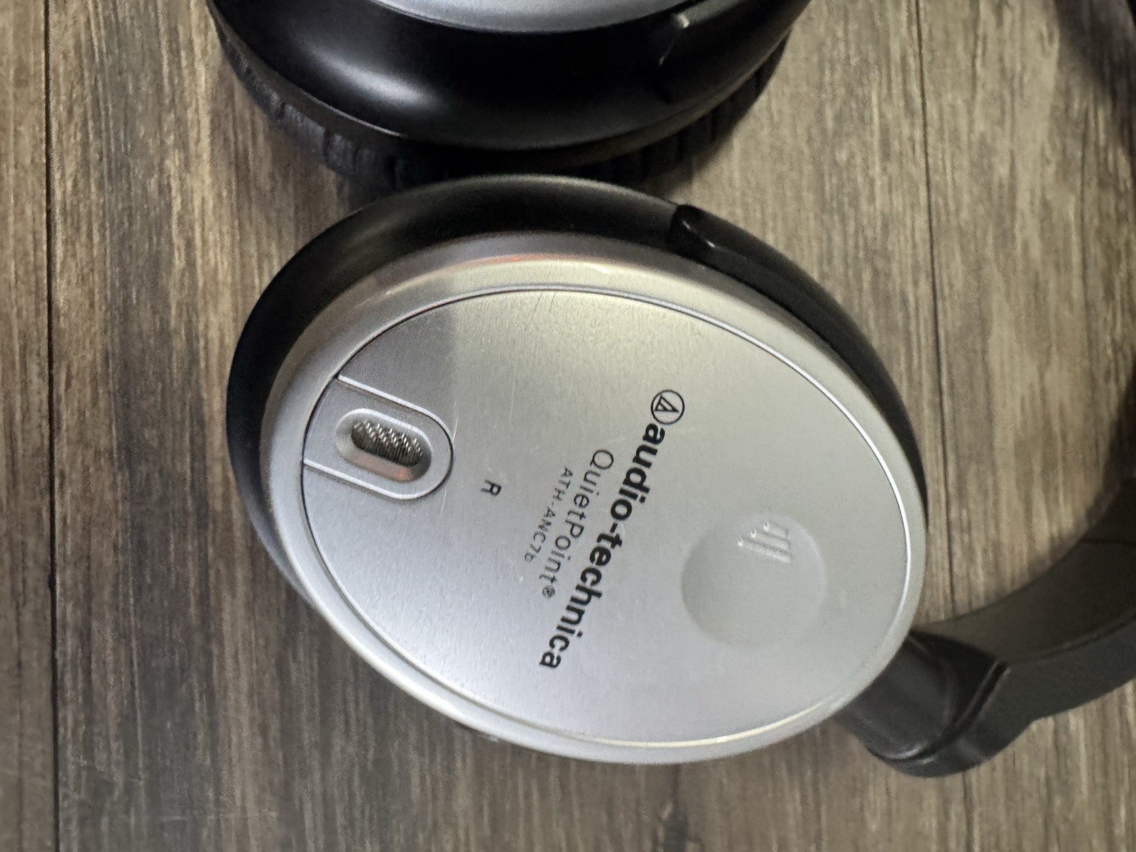 Audio-Technica QUIET POINT ATH-ANC7b Active Noise Cancelling Headphones P/R