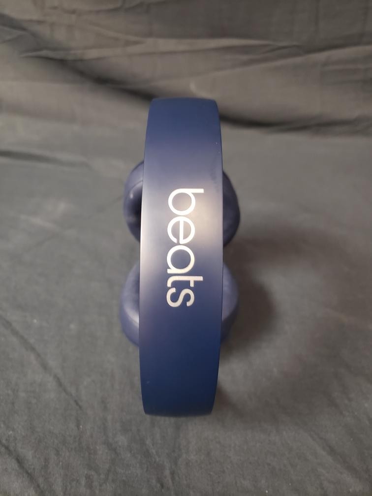 BEATS STUDIO3 WIRELESS BLUE HEADPHONES W/ CASE (G29020059)