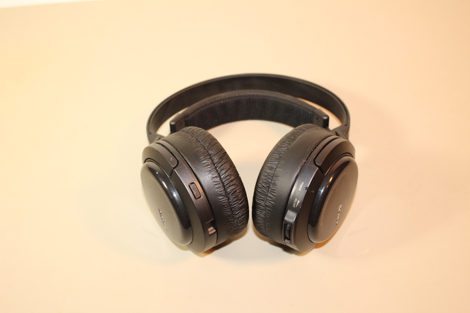 Sony Wireless Headphones MDR-RF970R – All Working – See Description Below.