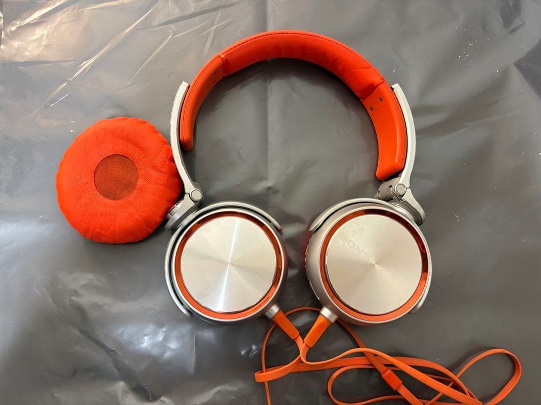 SONY EXTRA BASS series headphones Orange Red MDR-XB610 Tested Works Rare JP O66