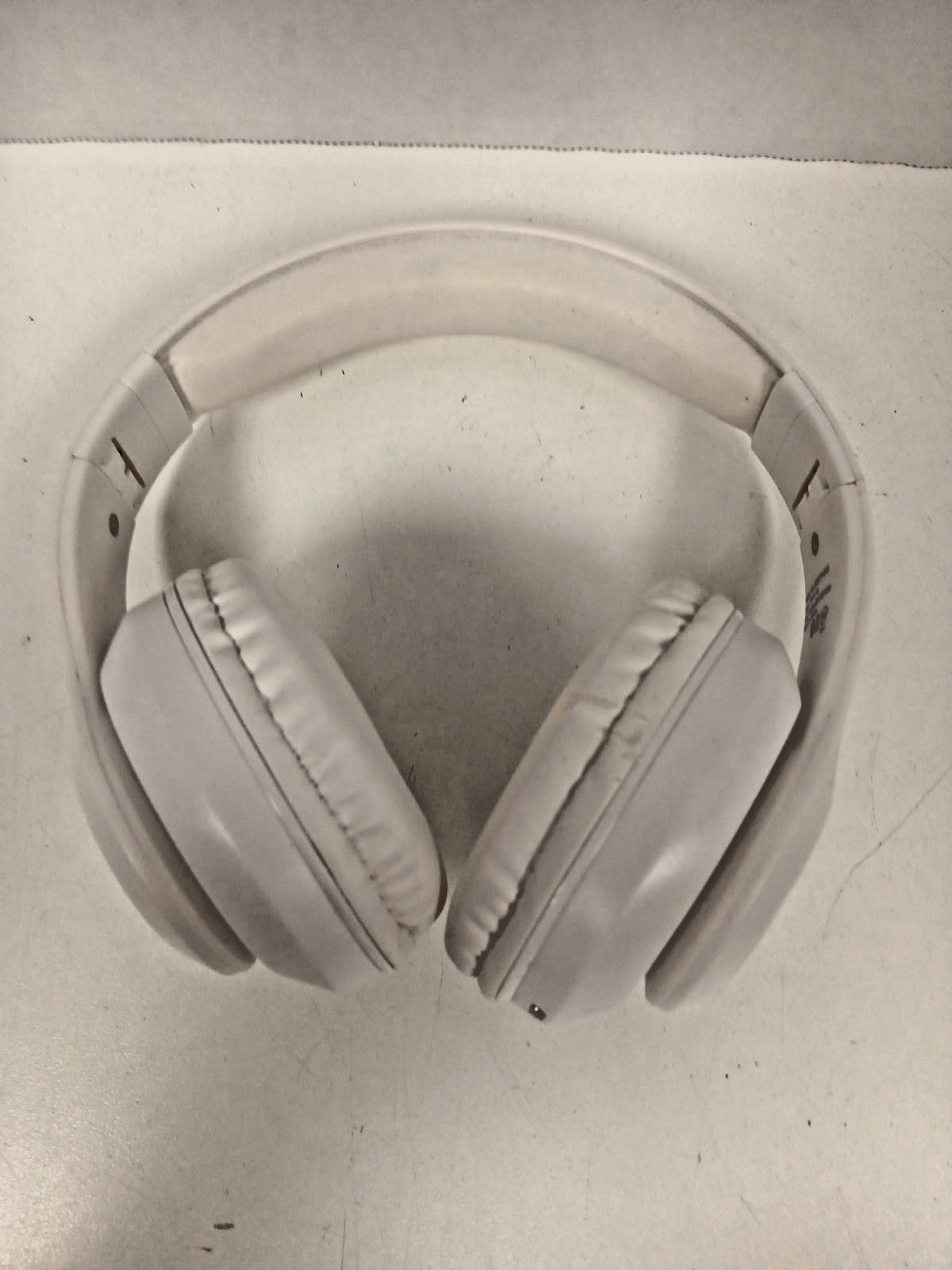 Brookstone Wireless Headphones Bluetooth White BSBTH255