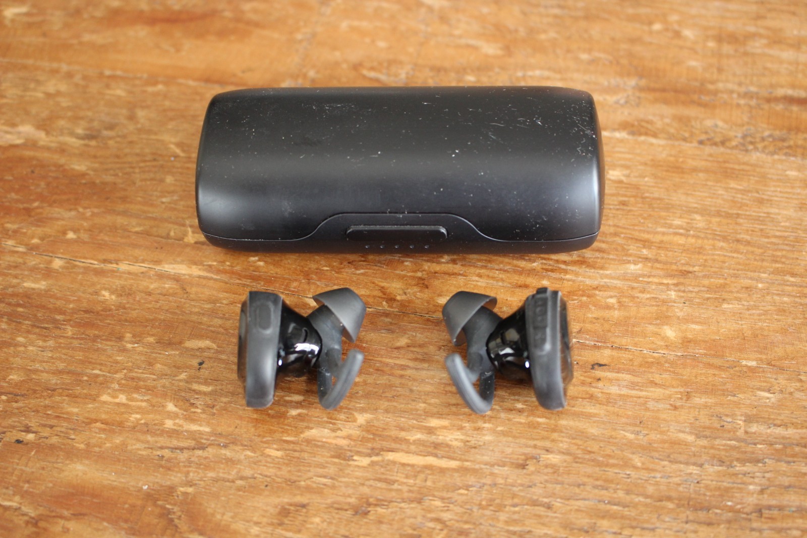 Bose SoundSport Free In Ear Wireless Headphones w/ Case