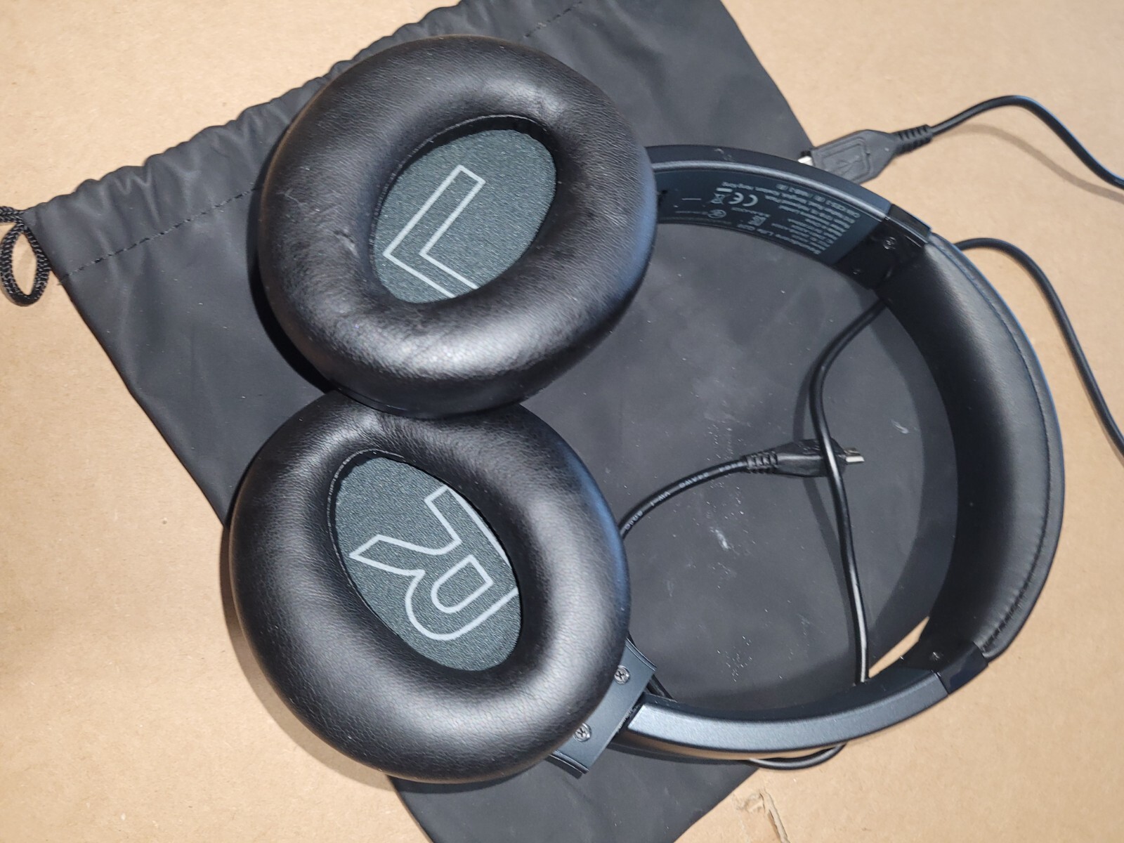 Soundcore Life Q20 Wireless Headphones used