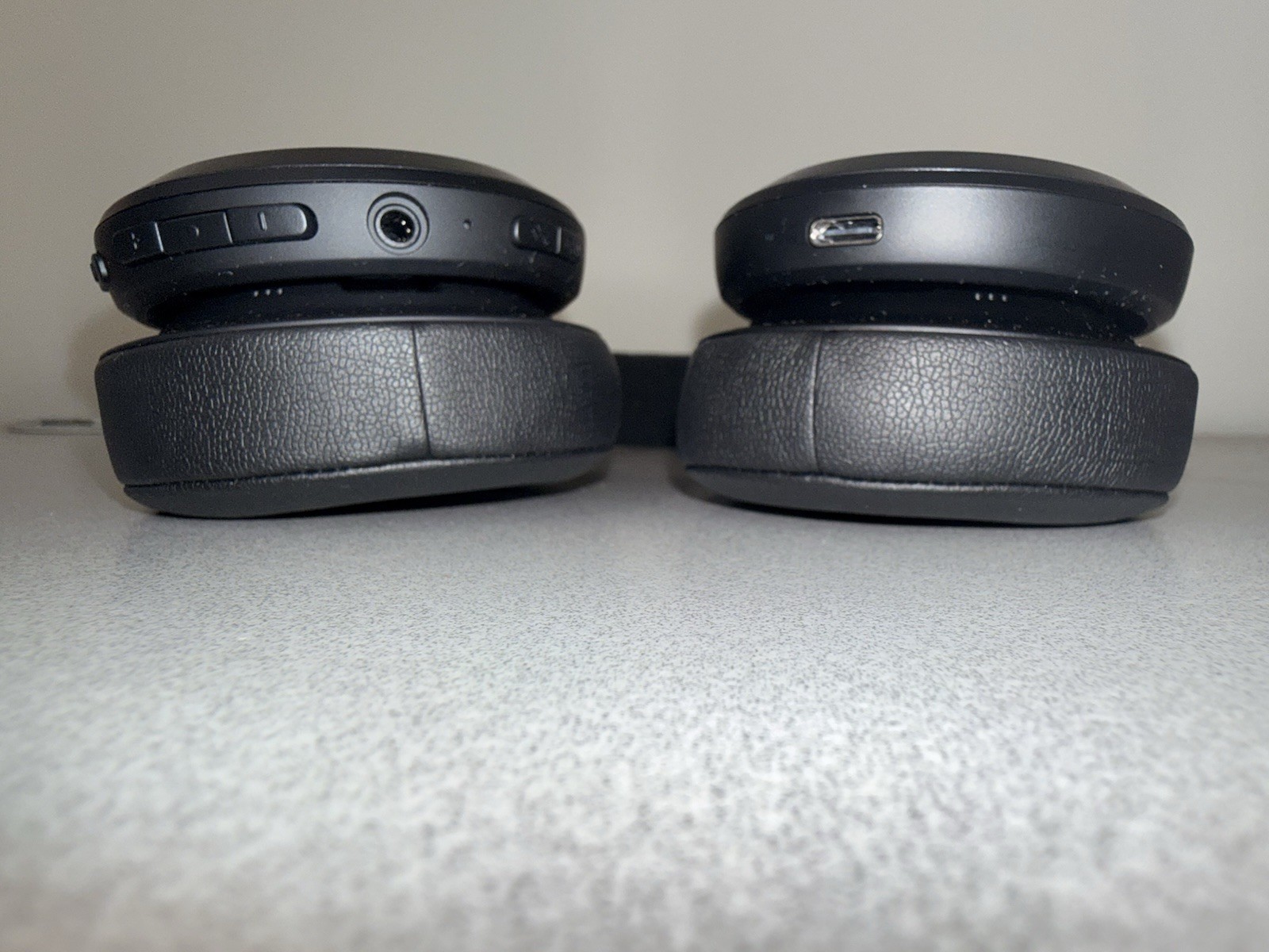 JBL by Harman Live 675NC Wireless True Adaptive Noise Cancelling Headphones- NOB