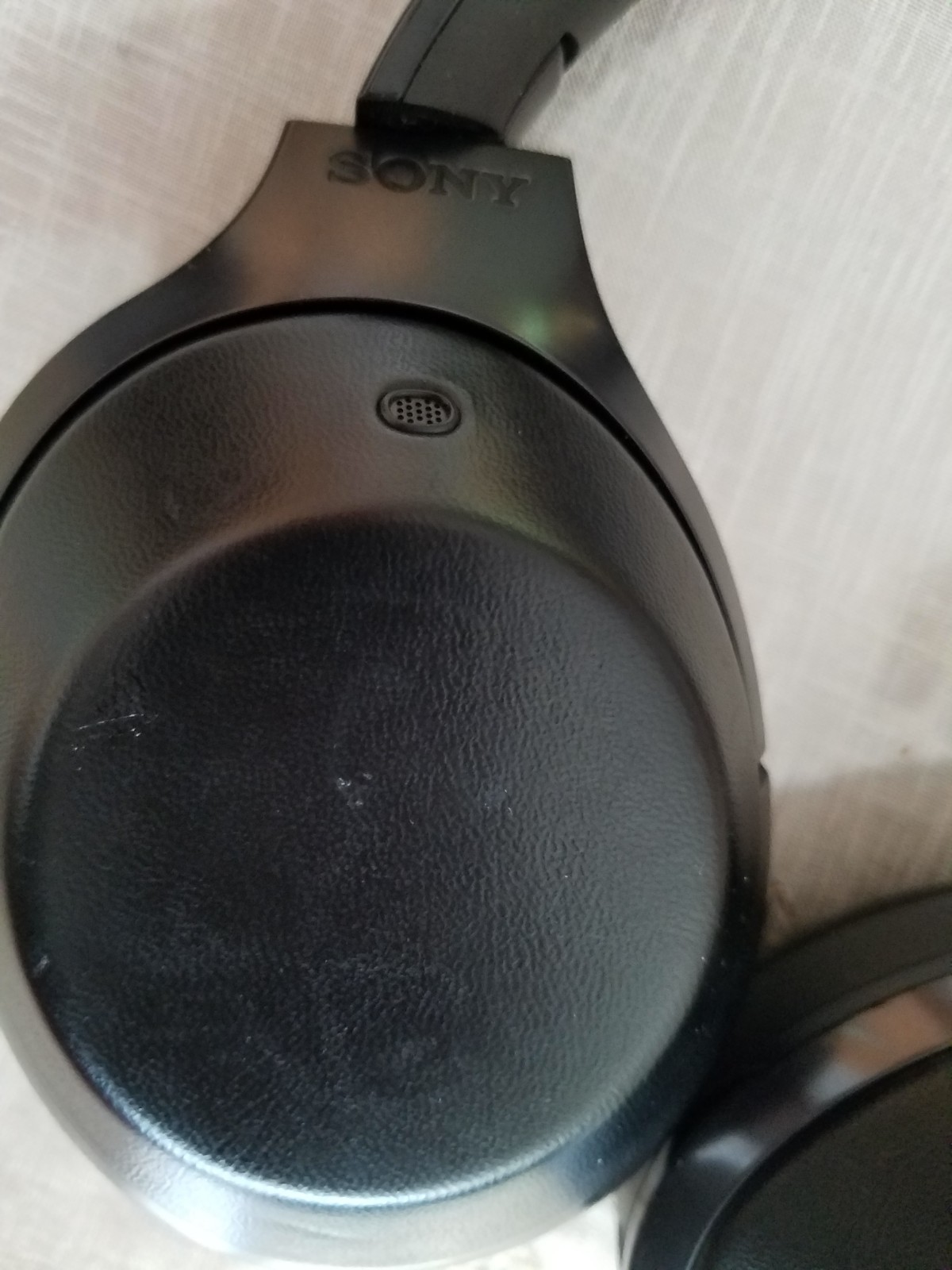 Sony MDR-1000X Bluetooth Over-Ear Headband Headphones Black Case Cable