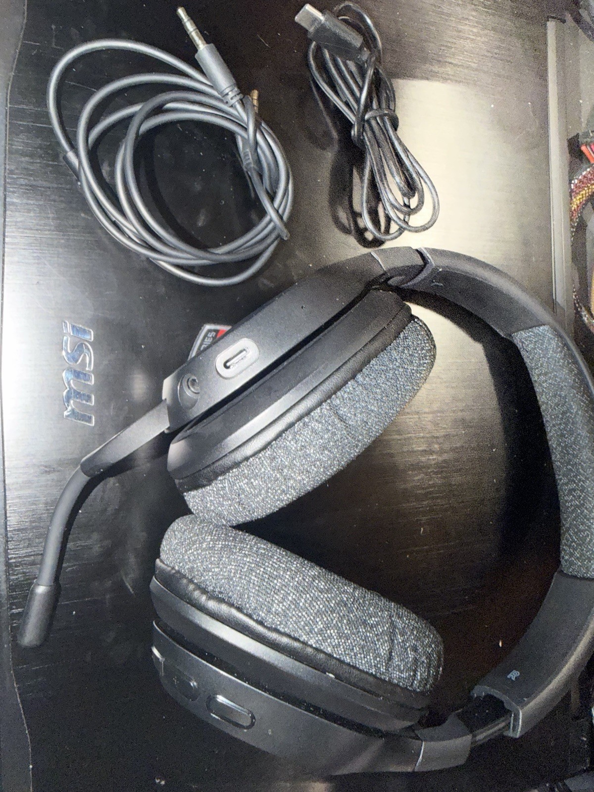 Belkin SoundForm Adapt Wireless Over-Ear Foldable Headset USB-C, Black