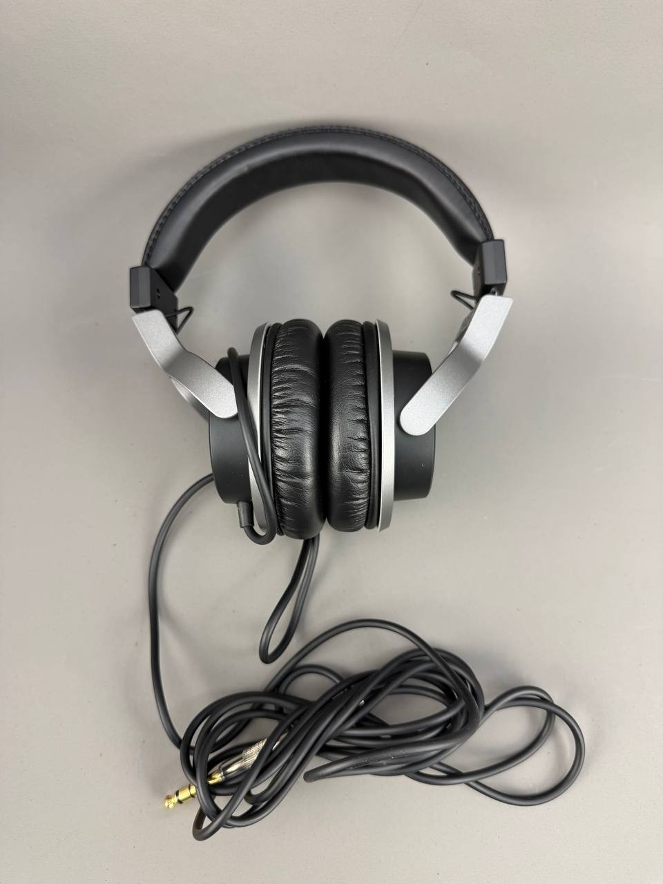 Yamaha HPH MT7 Wired Headphones Black W/ Box & Dust Bag