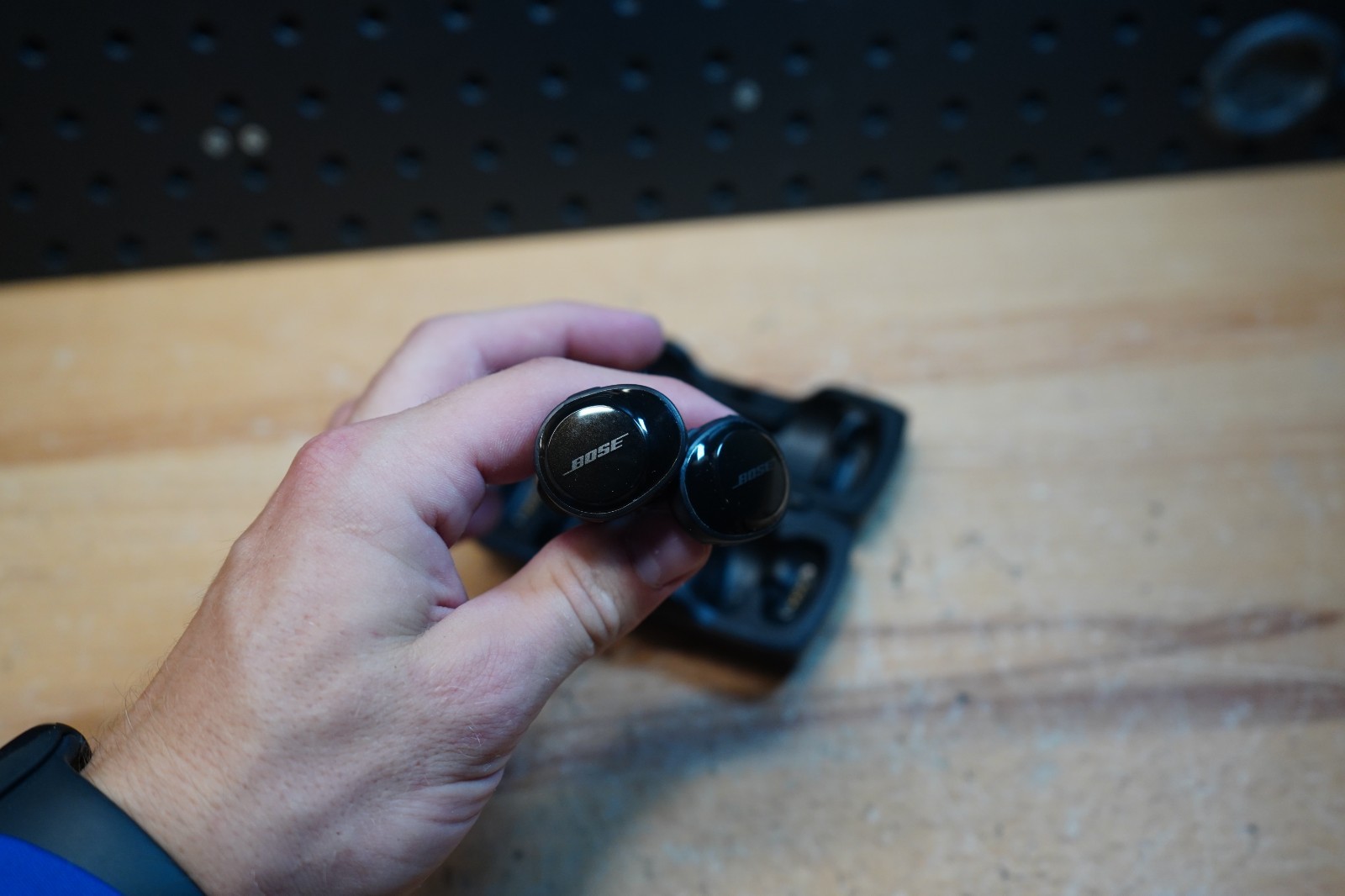 (M) Bose SoundSport Free True Wireless Earbuds w/ Charging Case Black