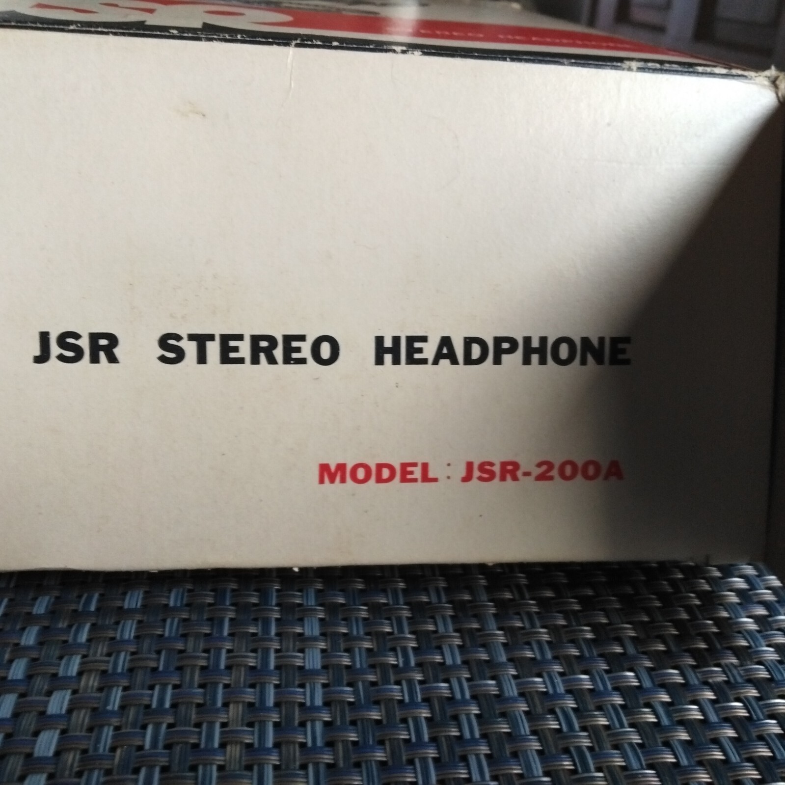 JSR -200A Stereo Headphones original box