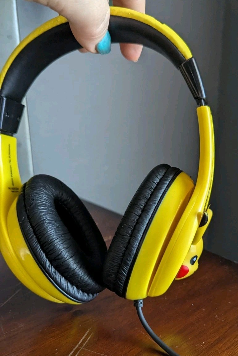 Pokemon Pikachu Over Ear Wired Headphones Yellow Black 3D Face Lightning Kids