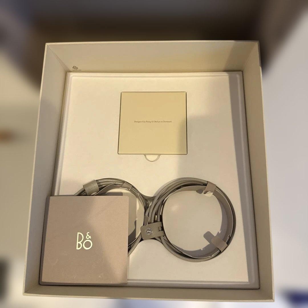Bang & Olufsen Beoplay H100 Wireless Headphones Premium Beige tone with Box Used