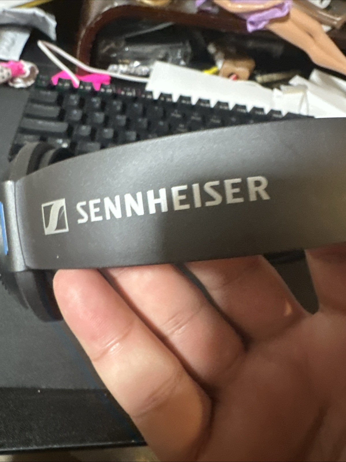 Sennheiser HD 600 Open-back Audiophile/Professional Headphones READ DESCRIPTION
