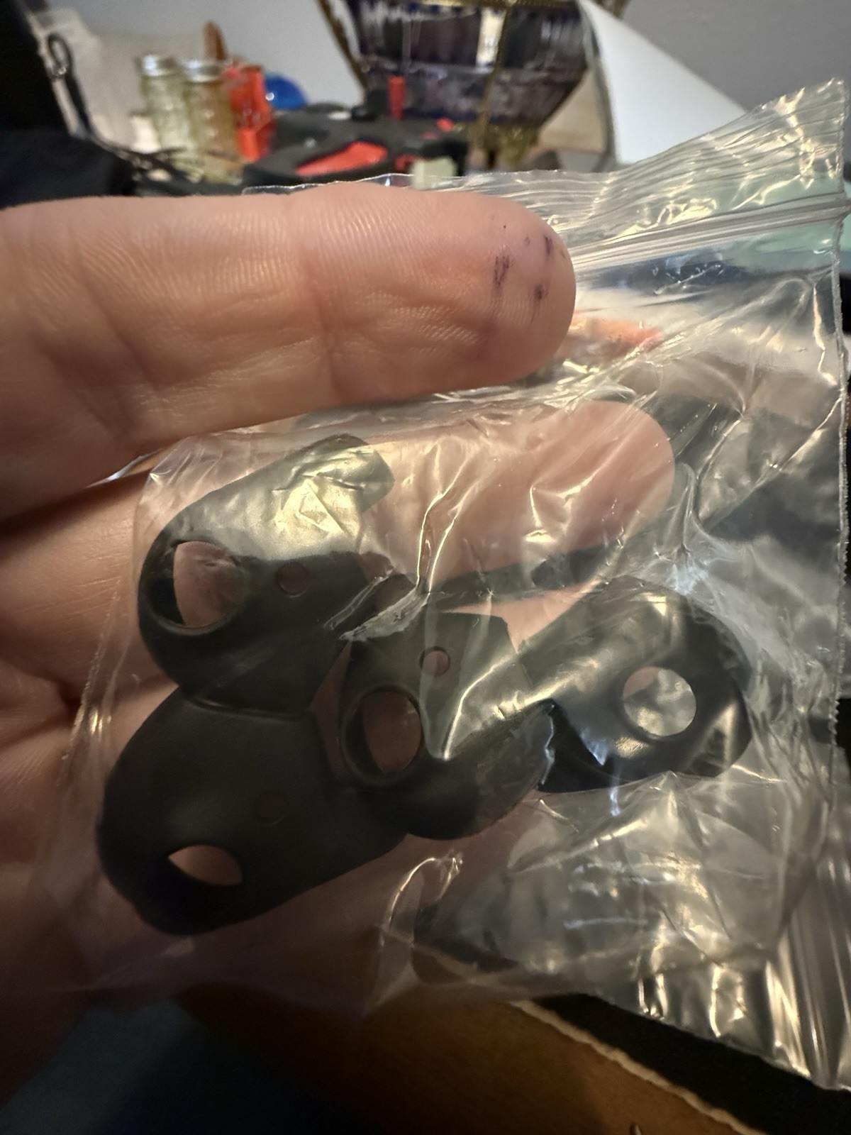 Bang & Olufsen Beoplay H5 Wireless Bluetooth Earbuds – Black. Tested! Read Desc