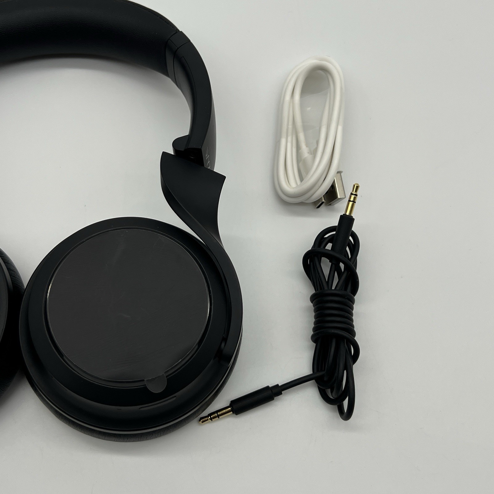 New Wyze Headphones Active Noise Cancellation Headphones Black WNCH1