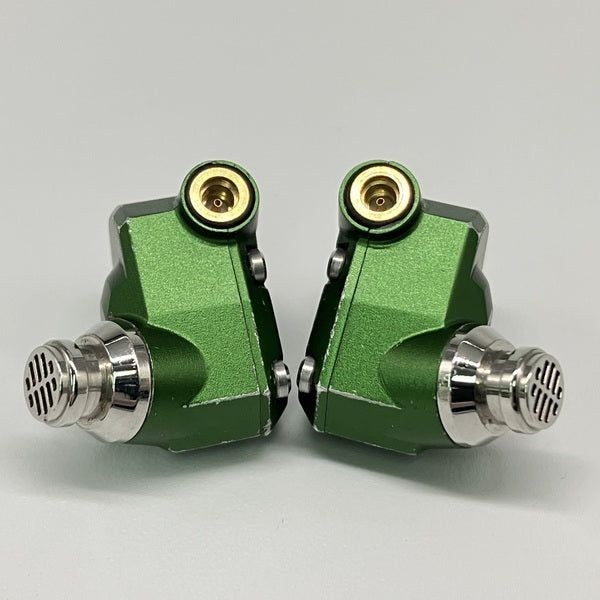 Campfire Audio Andromeda 2020 CAM-5492 Comes w/ box and accessories from Japan