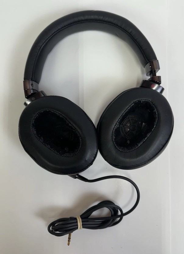 Sony MDR-1A Hi-Res Audio 40mm Stereo Headphones- Tested WORKING
