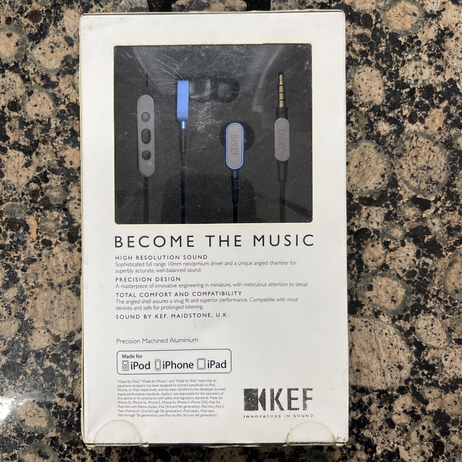 KEF M100In-ear headphones with Apple® remote and microphone