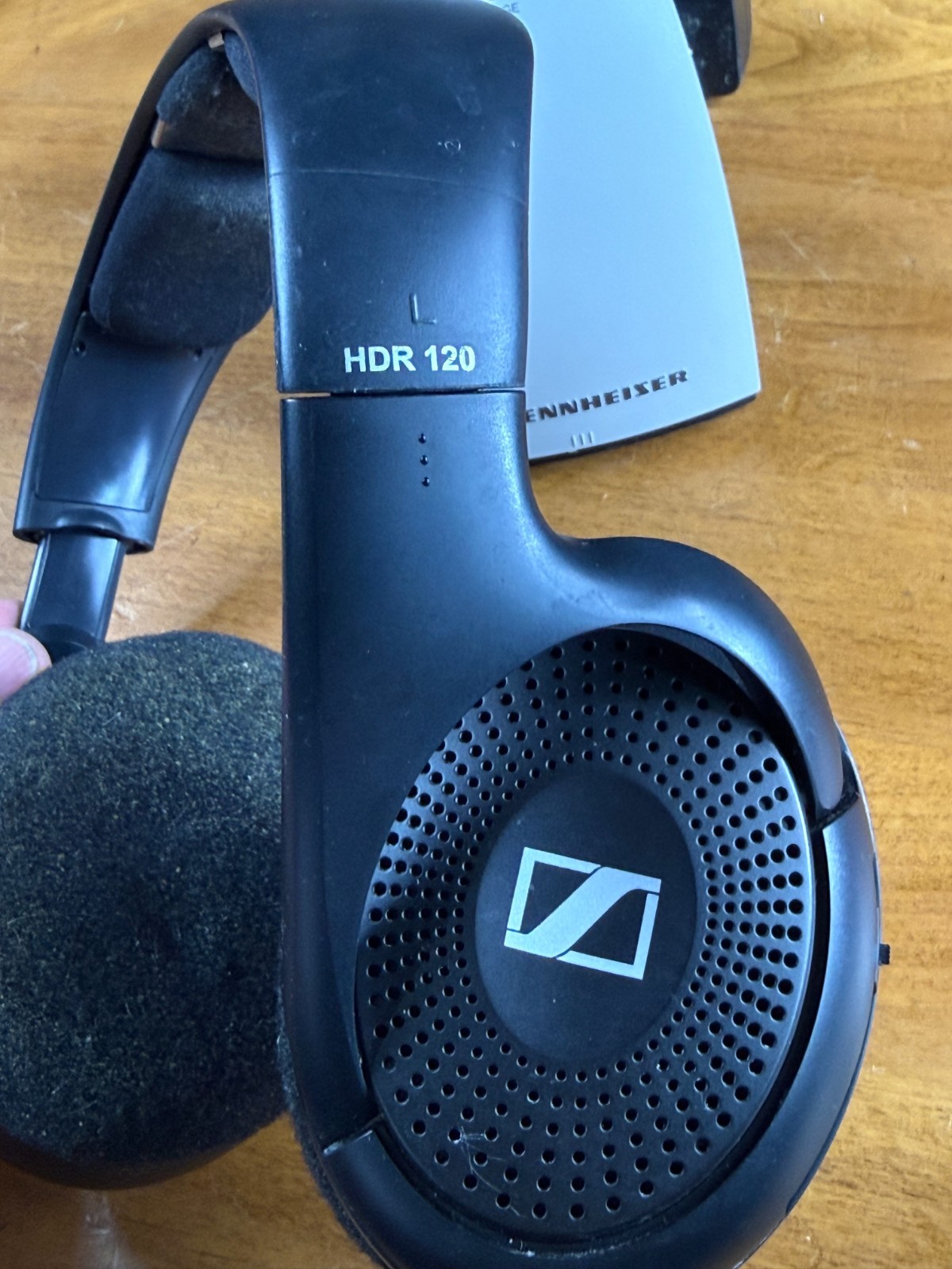 Sennheiser HDR120 Wireless Headphones And RS120 Wireless Charging Stand – Tested