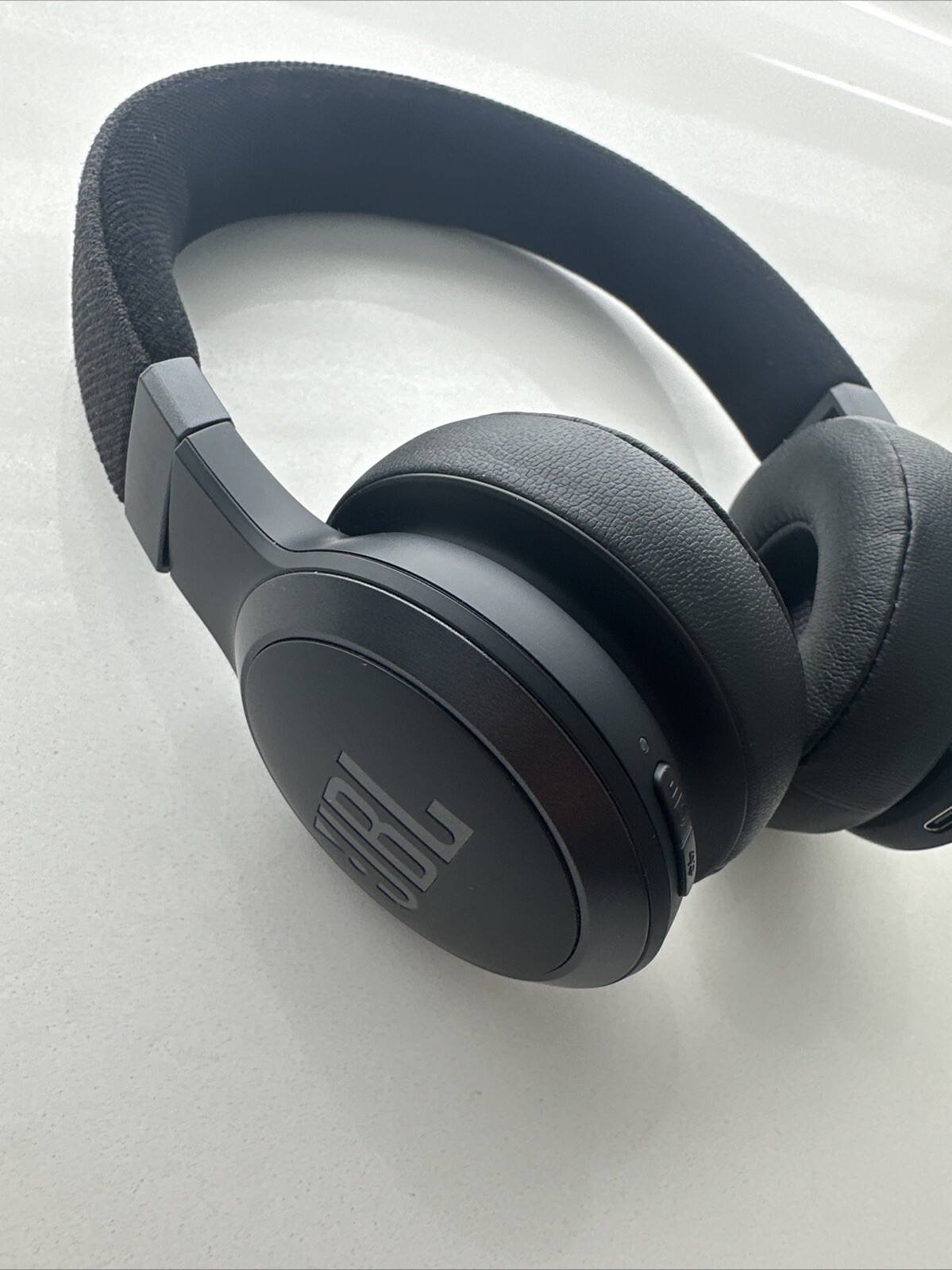 Jbl Live675nc Headphones Adaptive Noise Cancelling