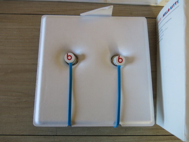 Beats By Dr Dre Hello Kitty Earphones Urbeats Special Collabo Sanrio Tested O56