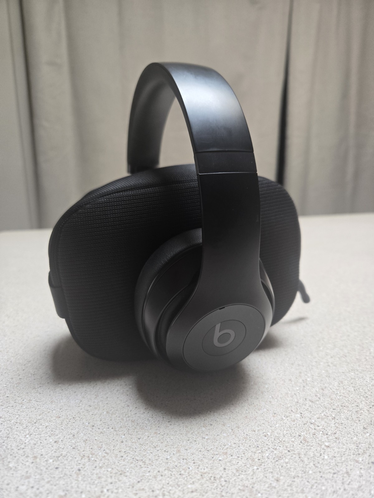 Beats by Dre Studio 3 Wireless headphones in matte black
