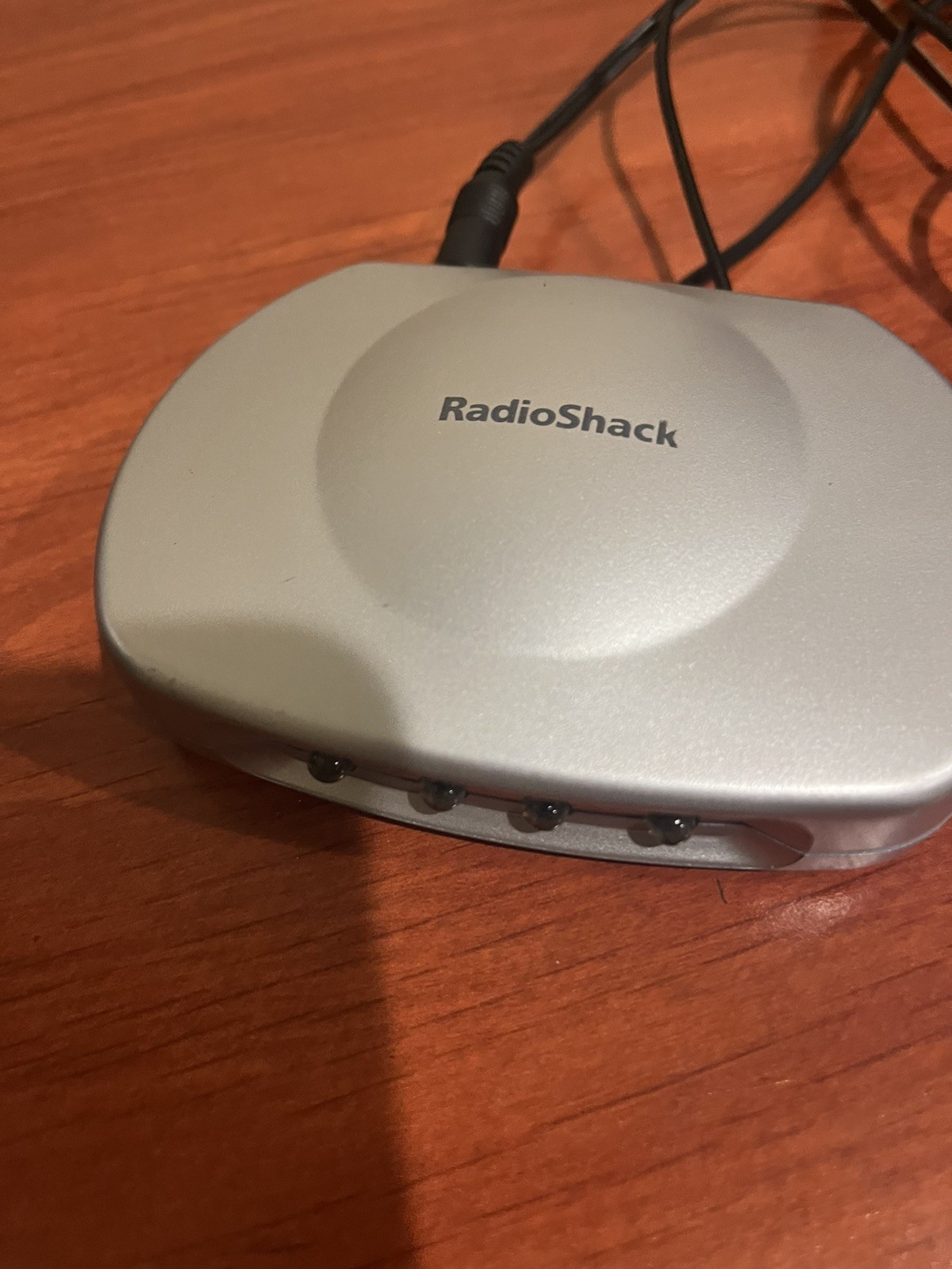 Radio Shack – Rechargeable Stereo Wireless Headphones w/ Transmitter (33-125)